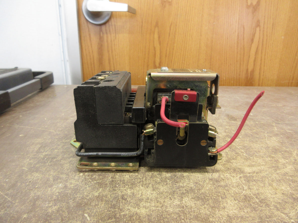 Square D Size1 Starter 8536 CO-3 S Ser. A 120V Coil 600V Used