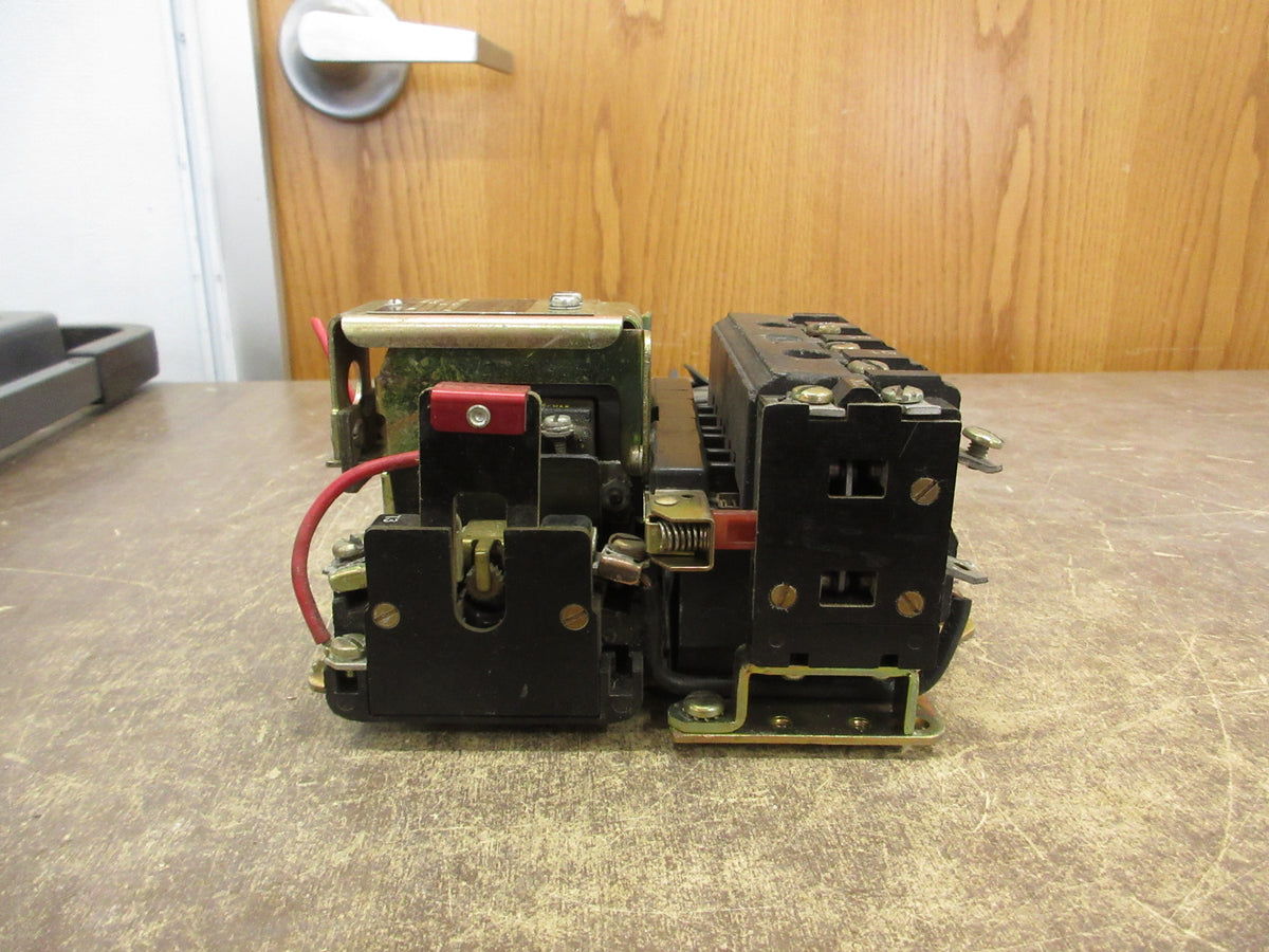 Square D Size1 Starter 8536 CO-3 S Ser. A 120V Coil 600V Used