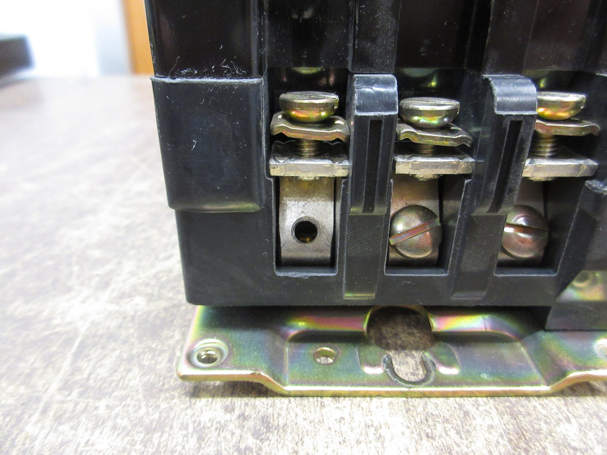 Square D Size 0 Starter 8536SBO2S Ser. A 208V Coil 600V Used