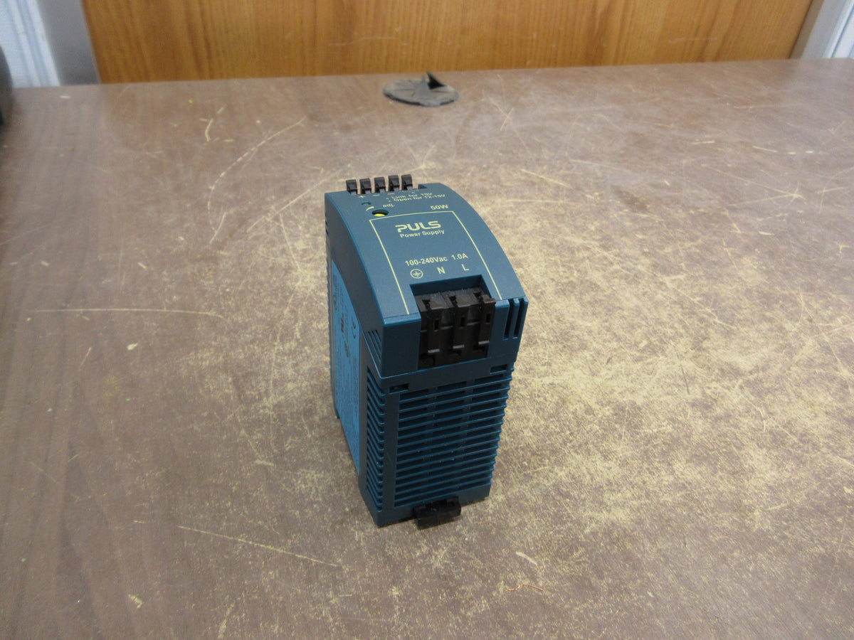 Puls Power Supply ML50.102 50W Output: 12-15VDC, 4.2-3.3A Used
