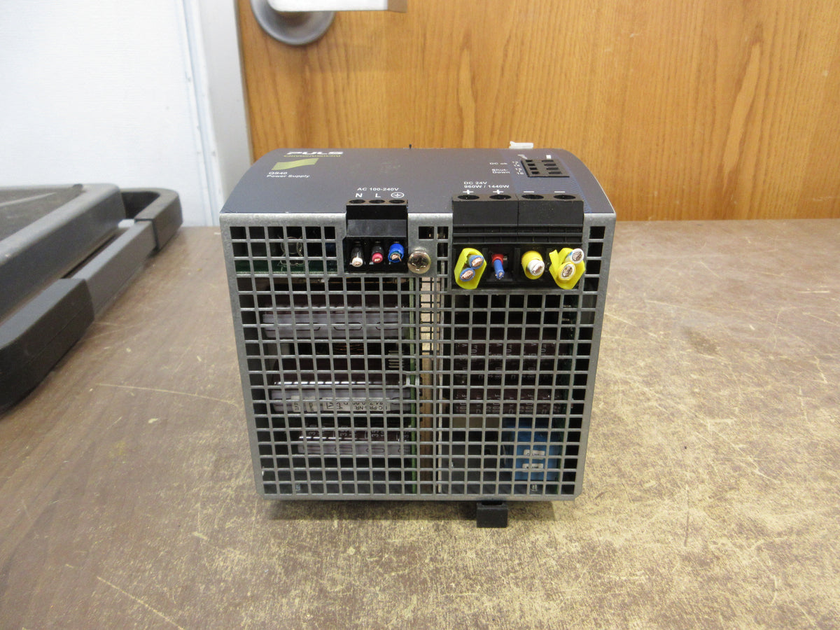 Puls Dimension Power Supply QS40.241 960/1440W Input: 100-240VAC 11.2-4.6A Used