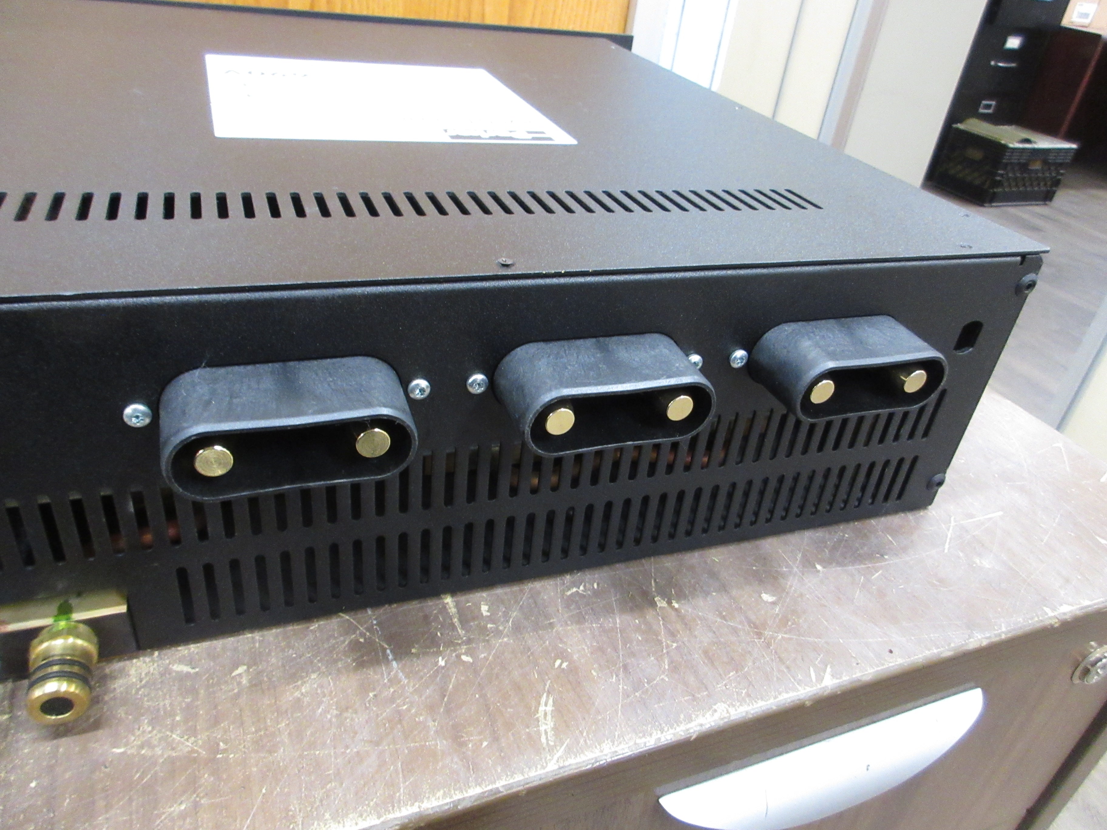Parker 890GT Phase Module LA472957U790 Supply: 300-1200VDC Used
