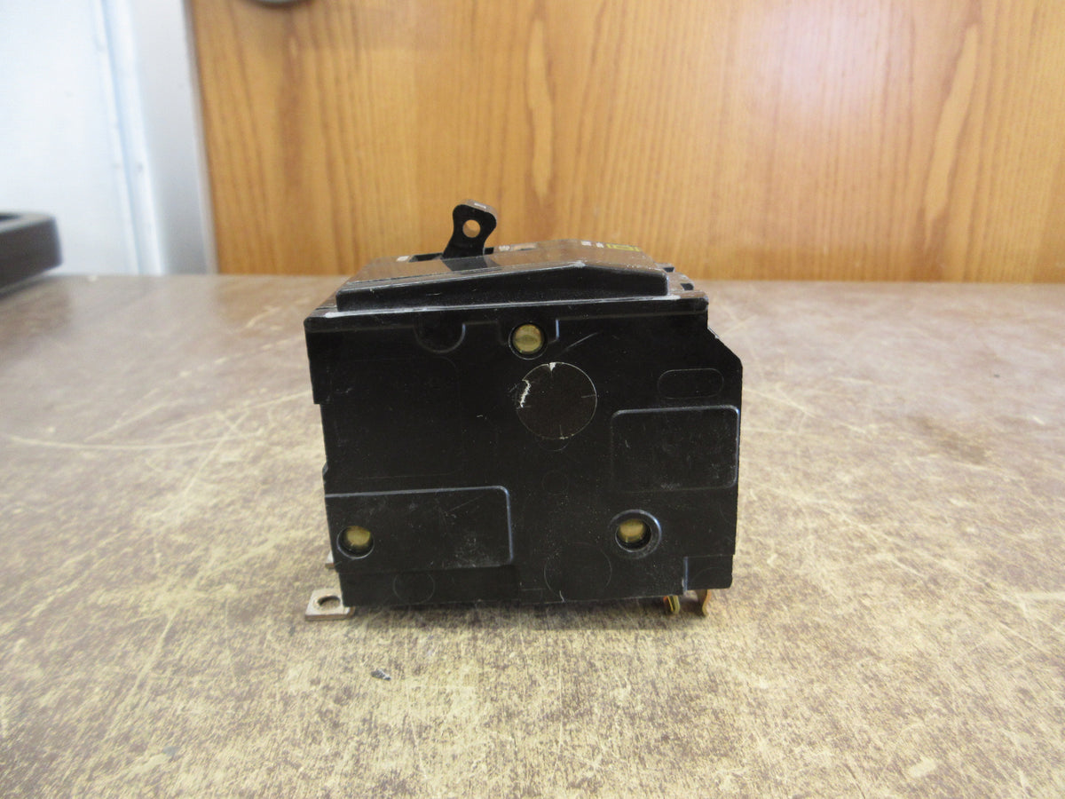 Square D Circuit Breaker QOB220 20A 120/240V 2P *Lot of 2* *No Mounting Screws*
