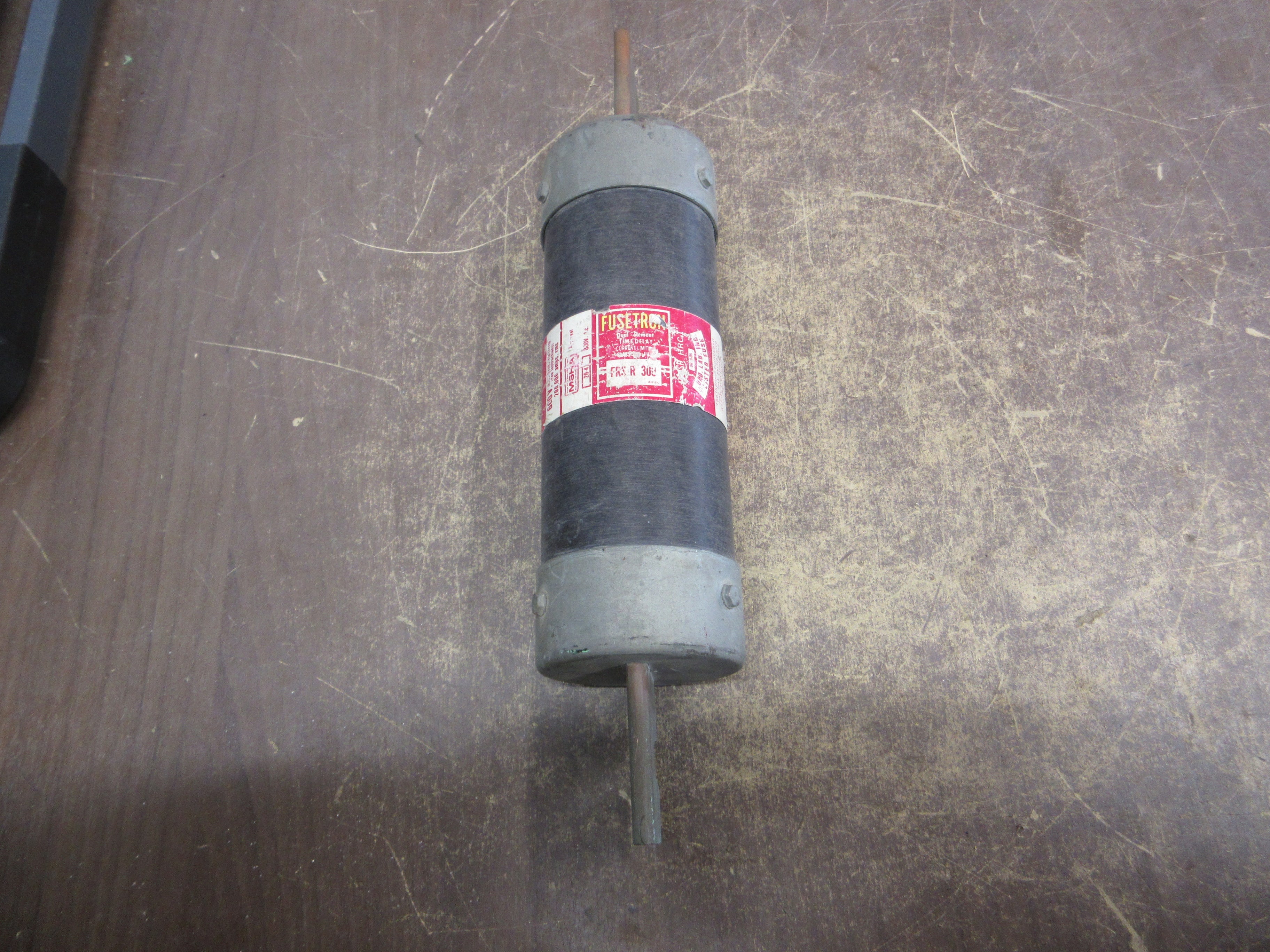 Bussmann Fusetron Fuse FRS-R-300 300A 600V Used
