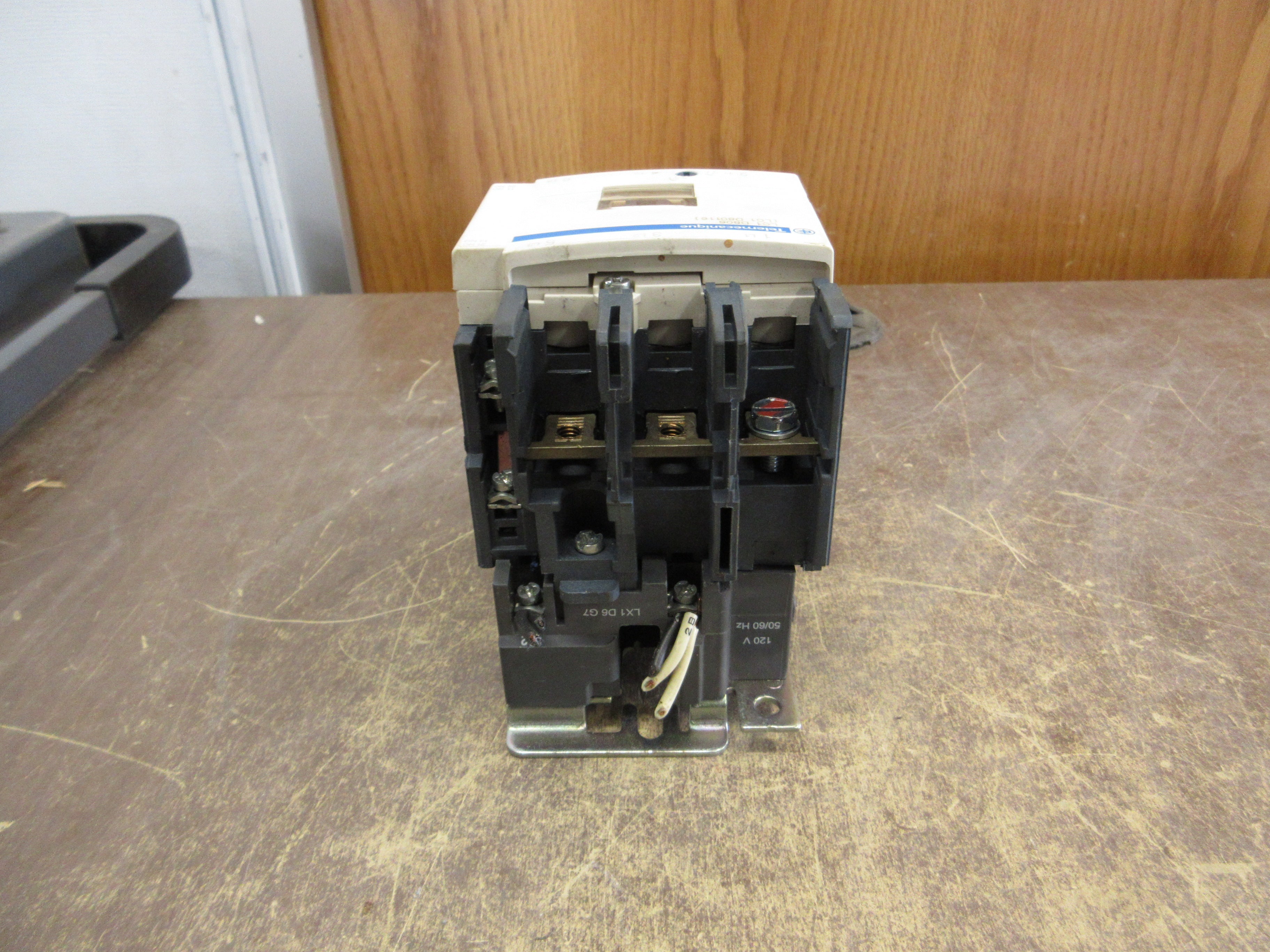 Telemecanique Contactor LC1 D806 / LC1 D80116 120V Coil 110A 600V Used