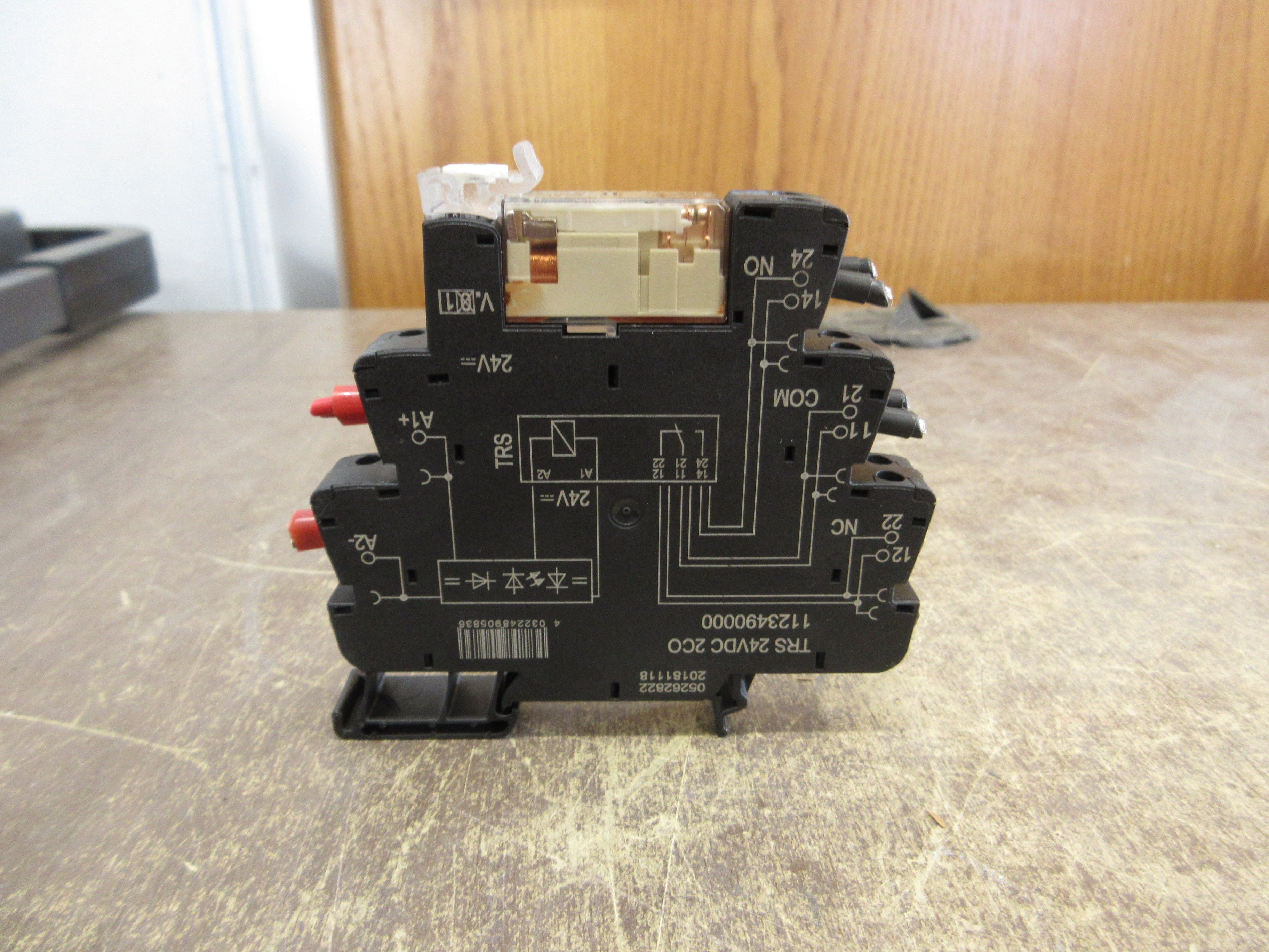 Weidmuller RCL424024 Relay 4058570000 24VDC Coil w/ Base Used