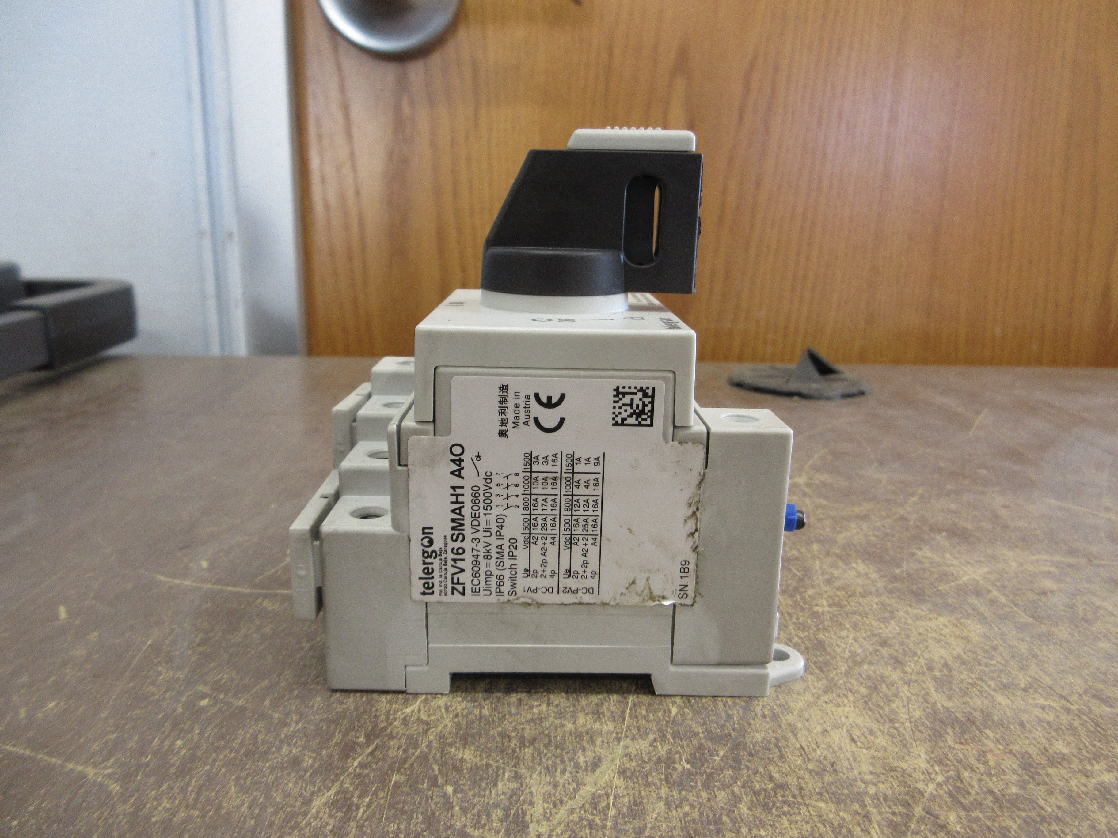 Telergon Disconnect Switch ZFV16 SMAH1 A4O 16A 1500VDC Used