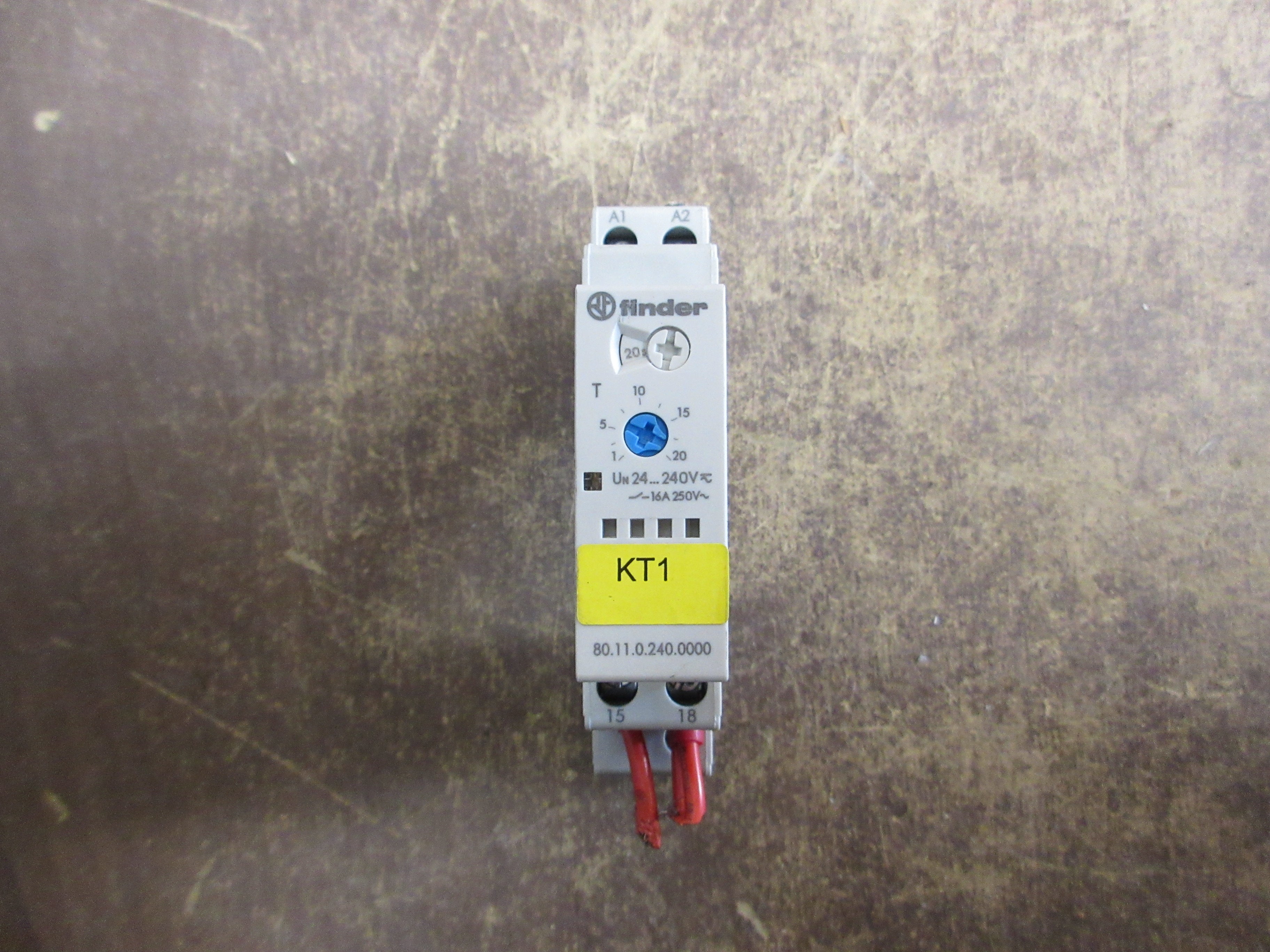 Finder Time Delay Relay 80.11.0.240.0000 24-240V *Chipped* Used
