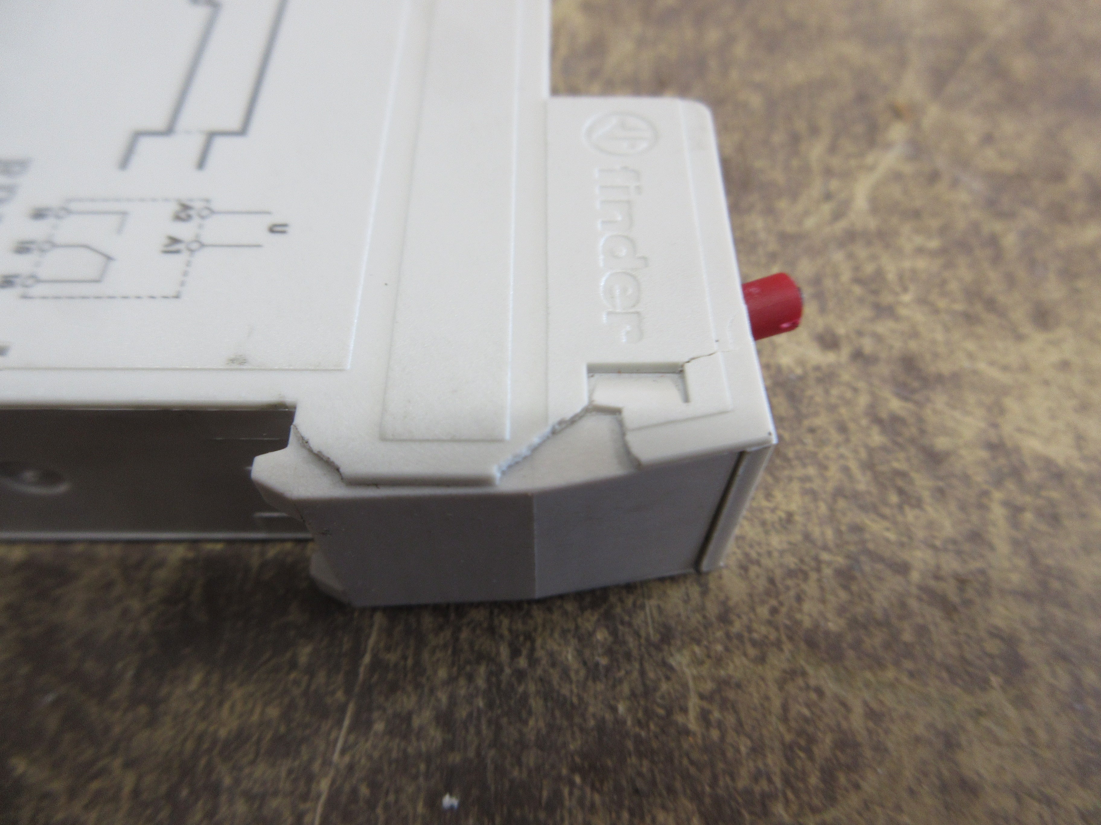 Finder Time Delay Relay 80.11.0.240.0000 24-240V *Chipped* Used