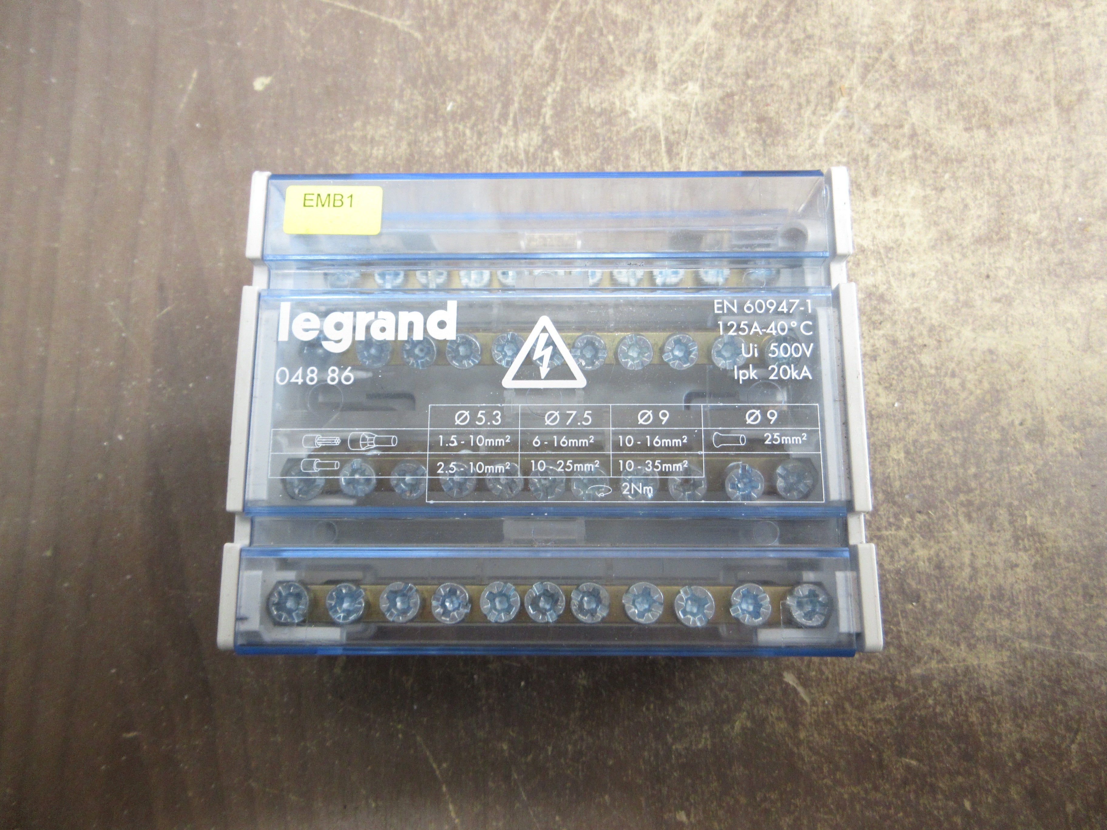 Legrand Terminal Block 048 86 125A 500V Used