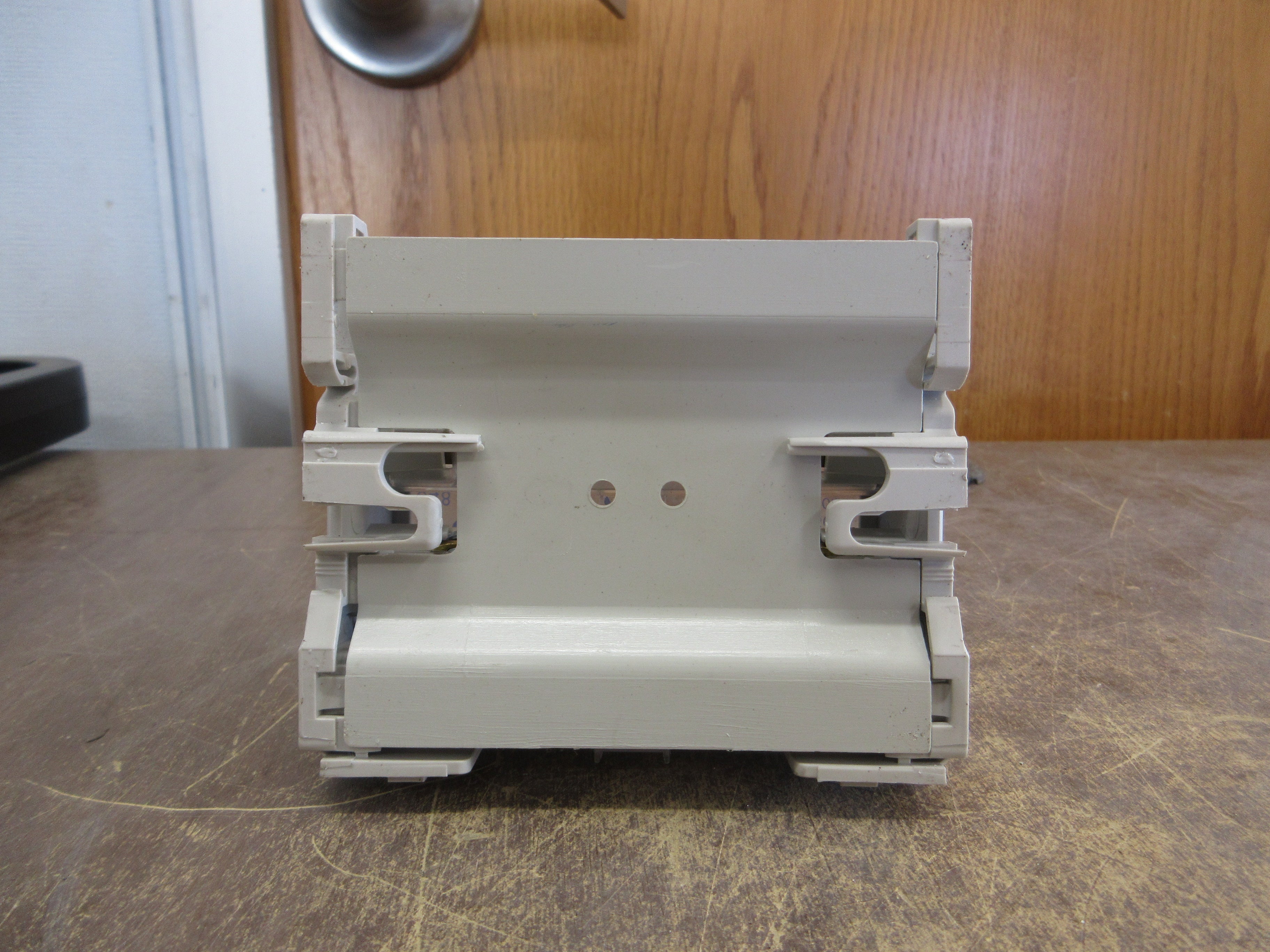 Legrand Terminal Block 048 86 125A 500V Used