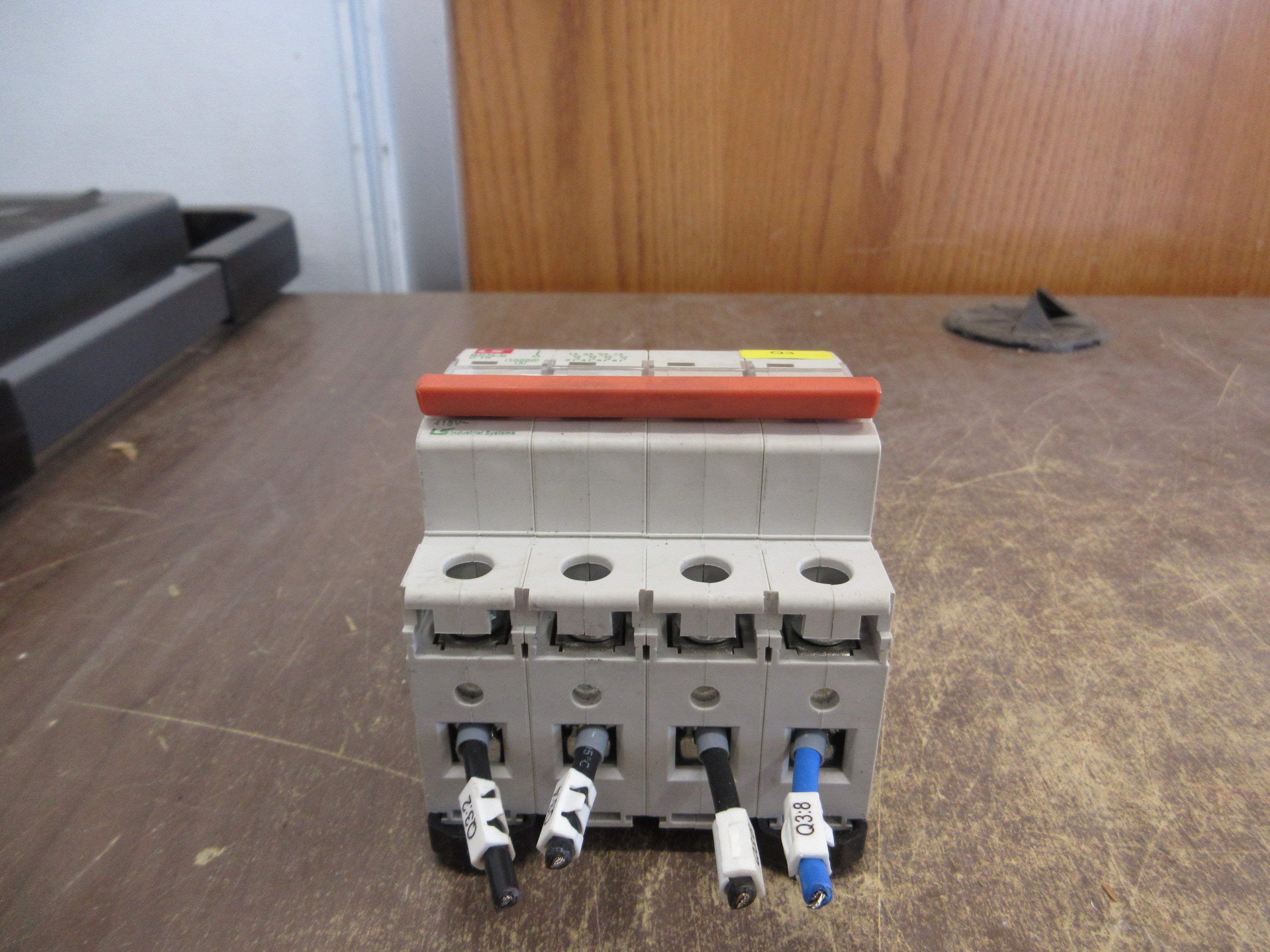 LS Circuit Breaker BKN-b C 10 10A 4P Used
