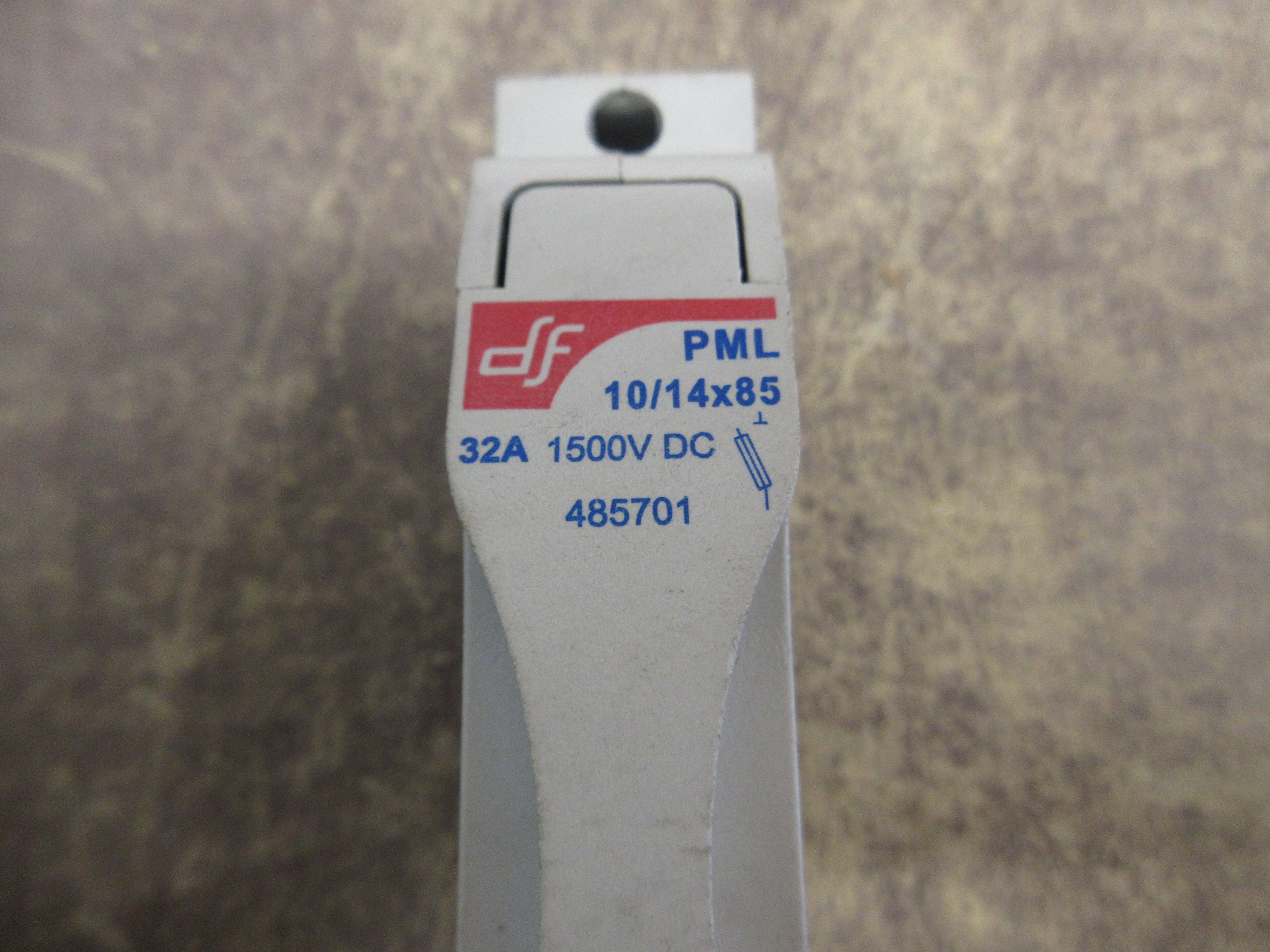 df Fuseholder 485701 32A 1500VDC 1P *Lot of 4* Used