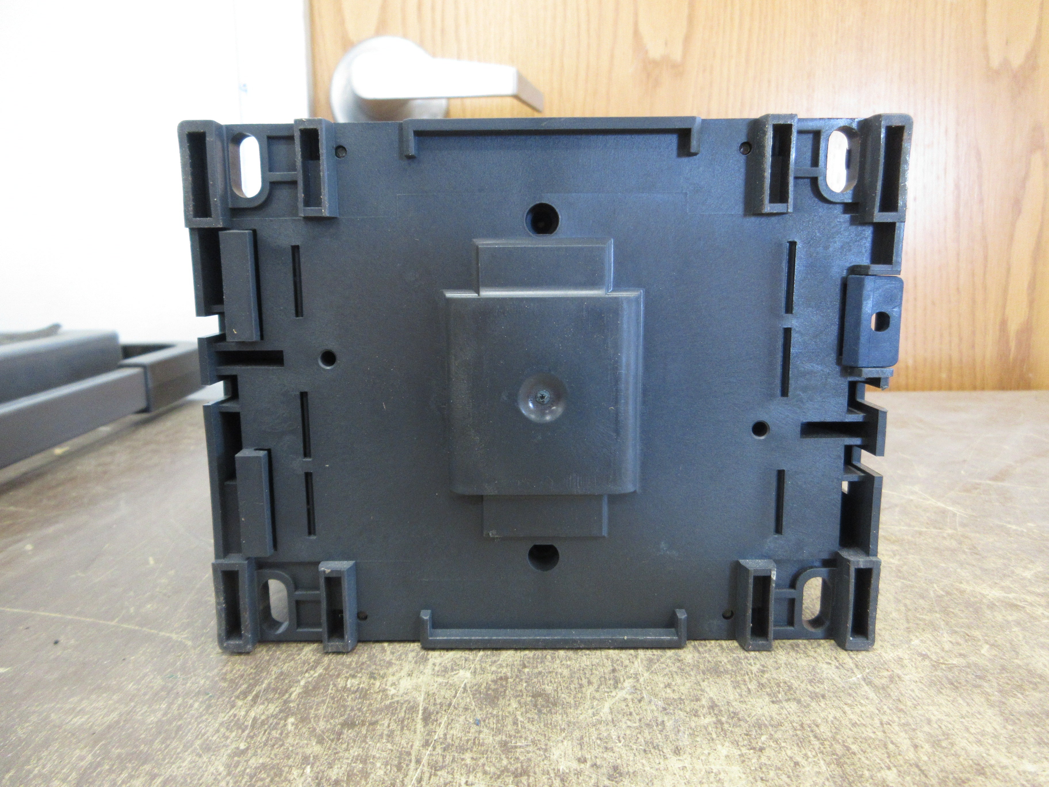 Telemecanique Contactor LC1D115 24V Coil 160A 600V (1) Aux Contact Block Used