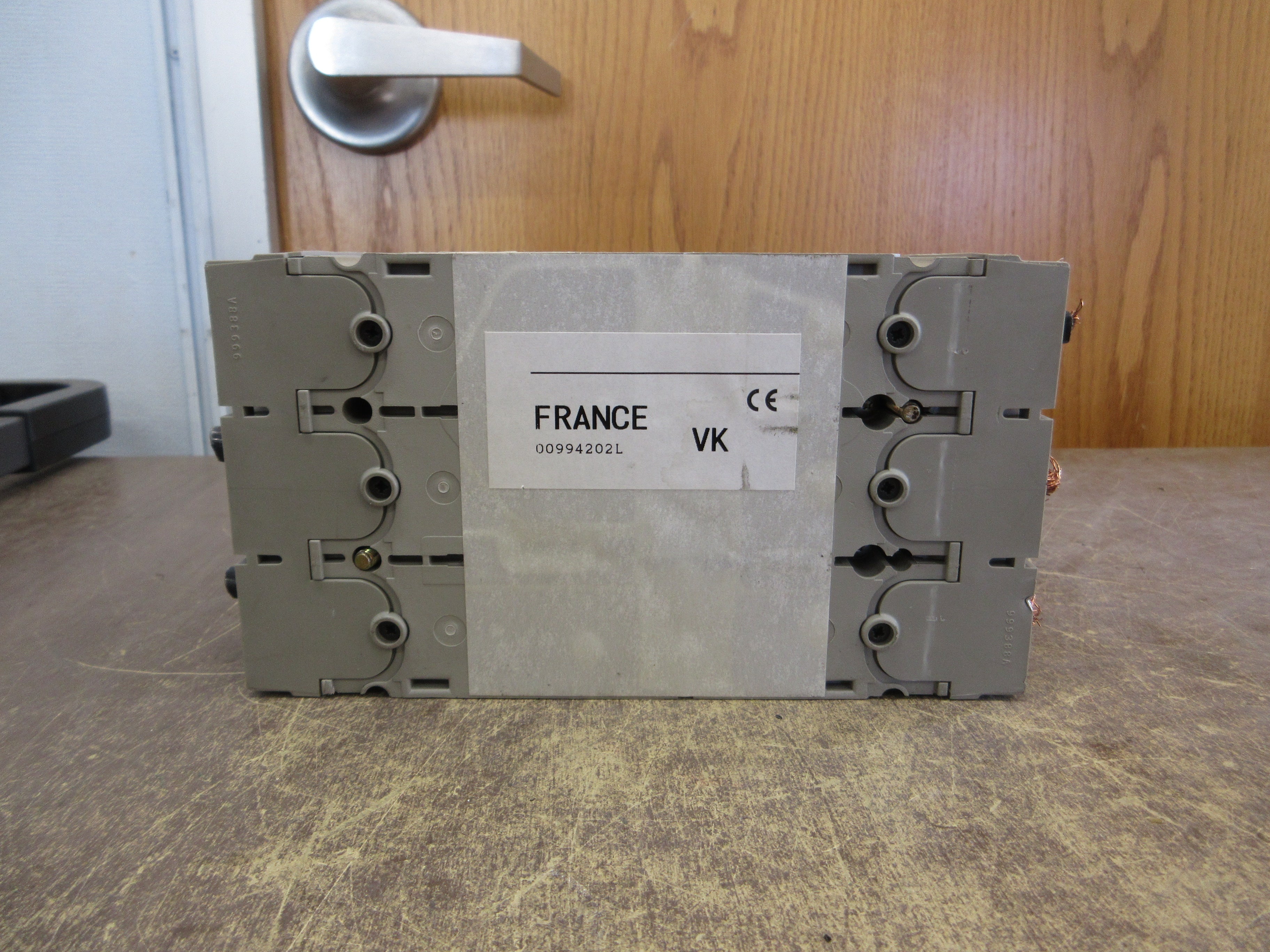 Merlin Gerin Circuit Breaker NSF150 N 70A 600V 3P Used