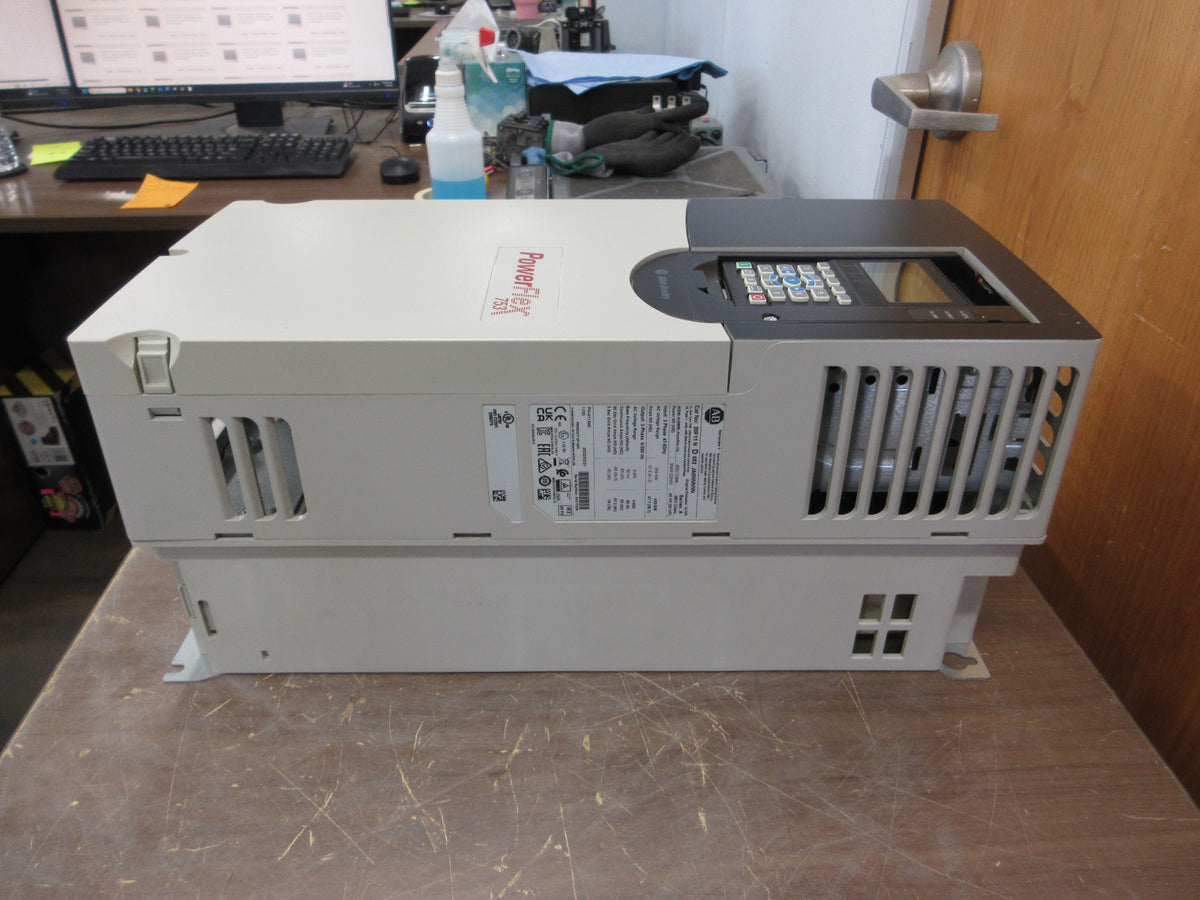Allen-Bradley PowerFlex 753 AC Drive 20F11ND052JA0NNNNN 40HP 3Ph w/ Keypad Used