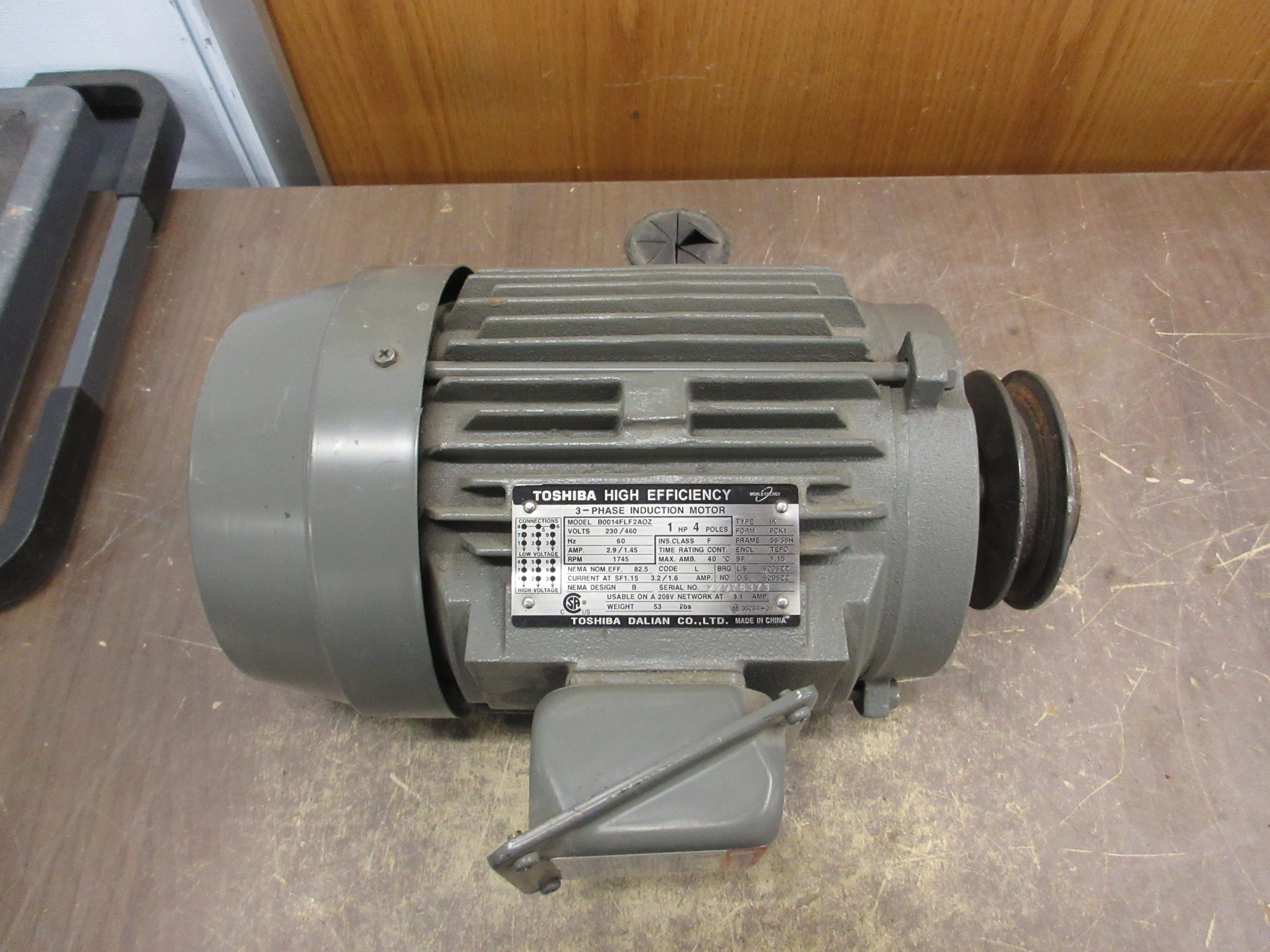 Toshiba Induction Motor B0014FLF2AOZ 1HP 1800RPM 230/460V 60Hz 2.9/1.45A 4P Used
