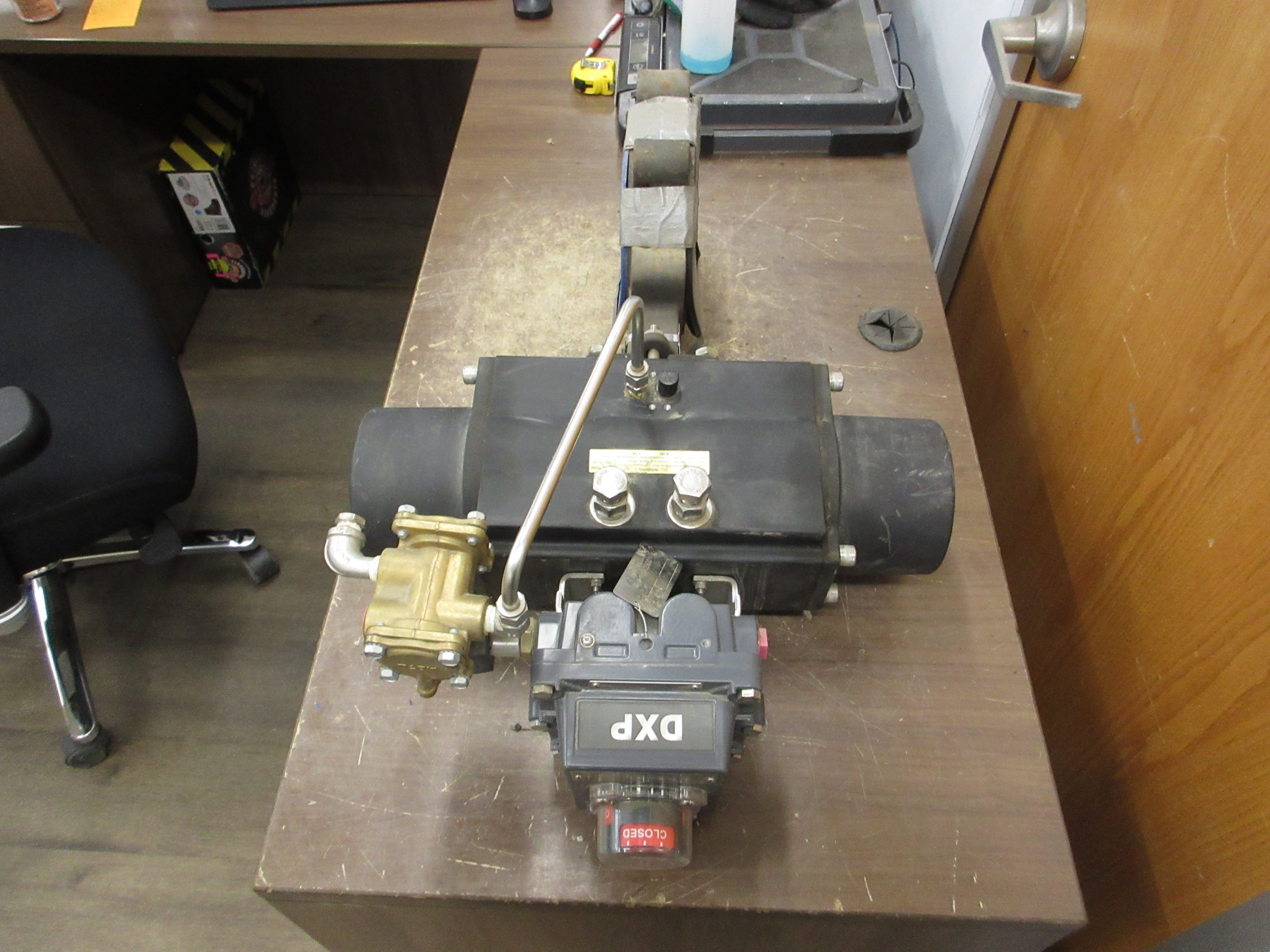 Keystone Actuated Valve w/ Positioner 36-0150L0A100A1-CAS00KBR1PFSAKB Size: 6"