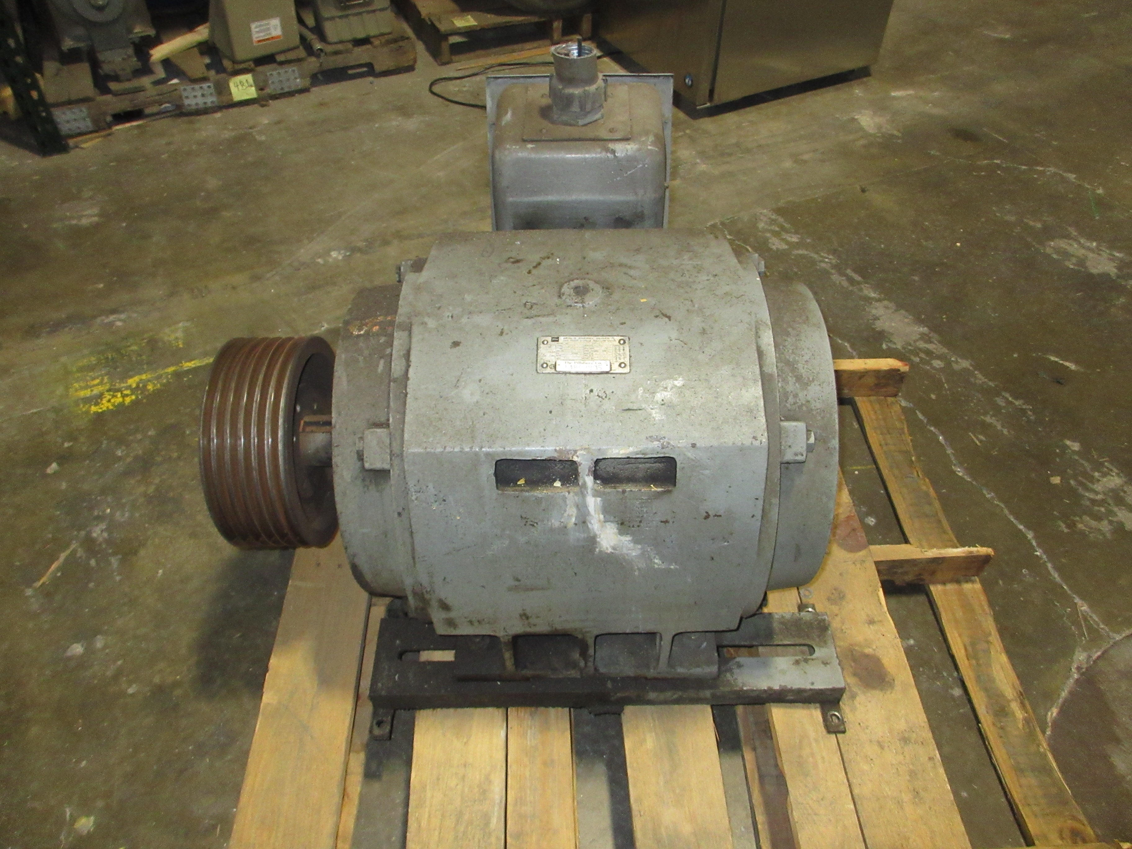 Toshiba Induction Motor B1004VGF3U4 100HP 1800RPM 230/460V 244/122A 60Hz 4P Used