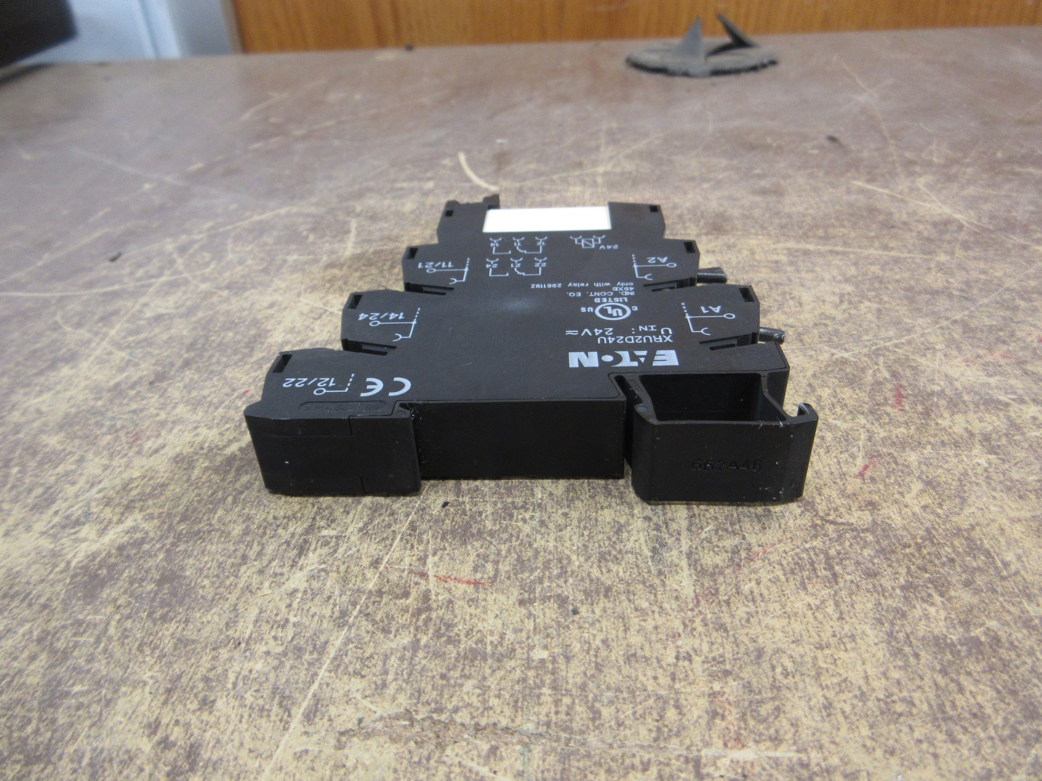 Phoenix Contact Relay 2961192 24V Coil w/ Base *Lot of 2* Used
