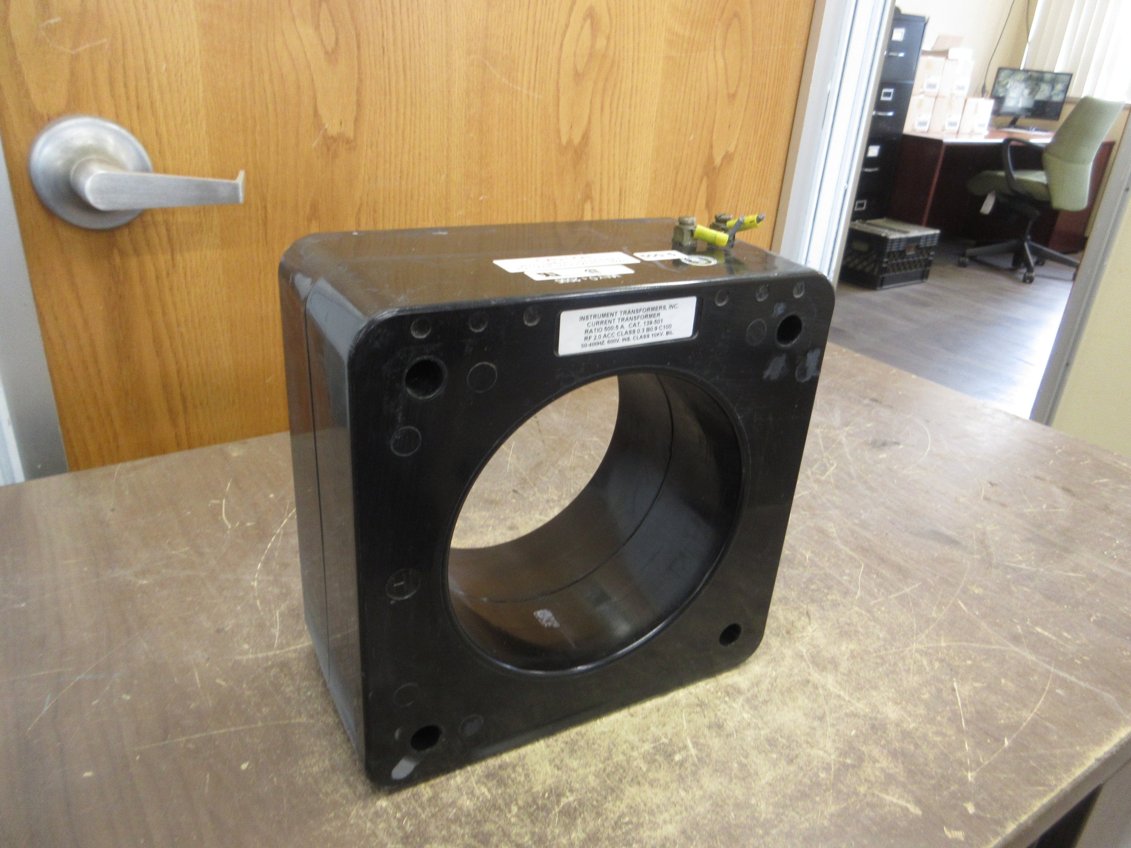 Instrument Transformers Current Transformer 139-501 Ratio 500:5A 600V 50-400Hz