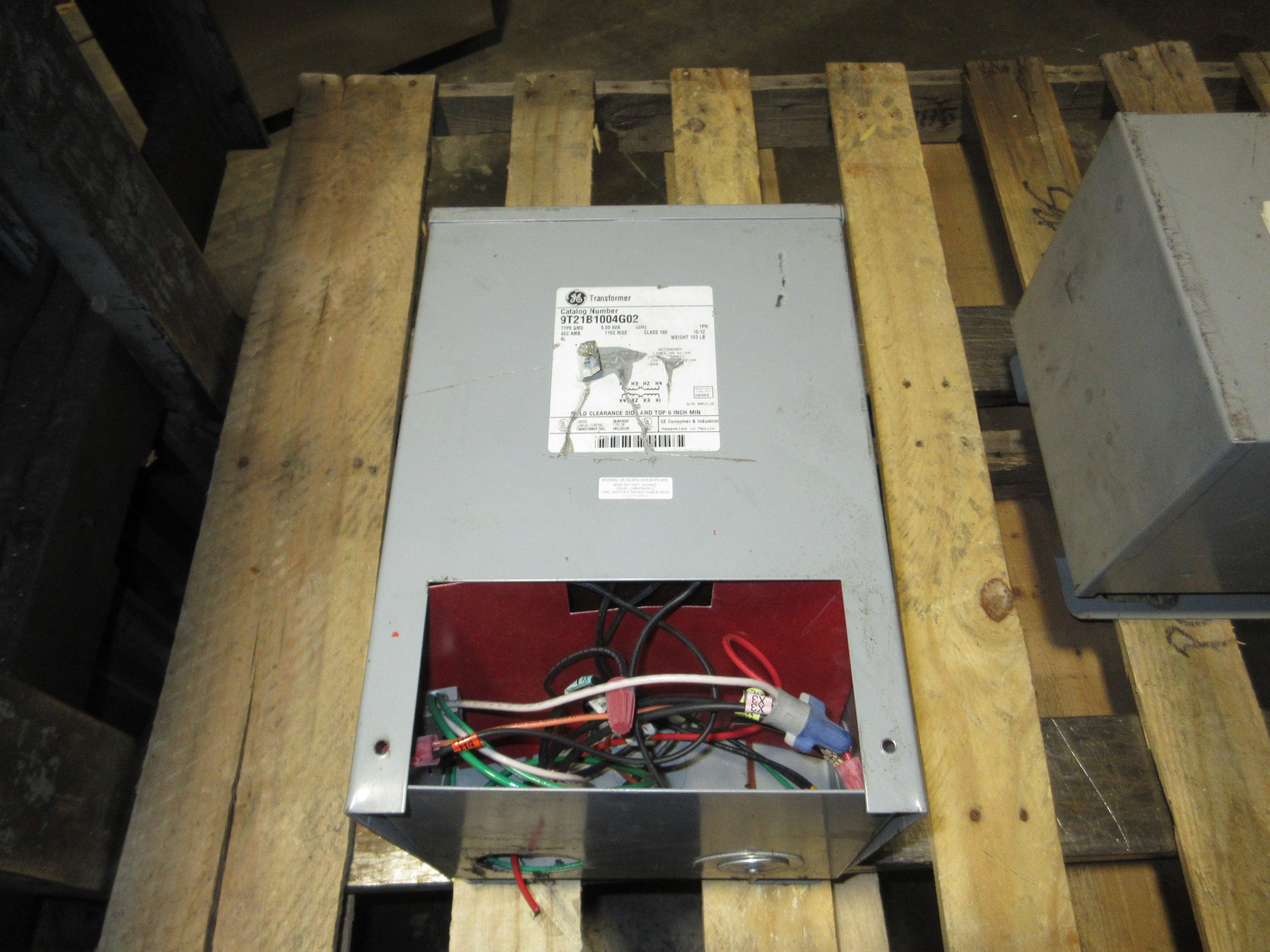 GE Type QMS 3R Transformer 9T21B1004G02 5kVA Pri: 240/480V Sec: 120/240V 1Ph