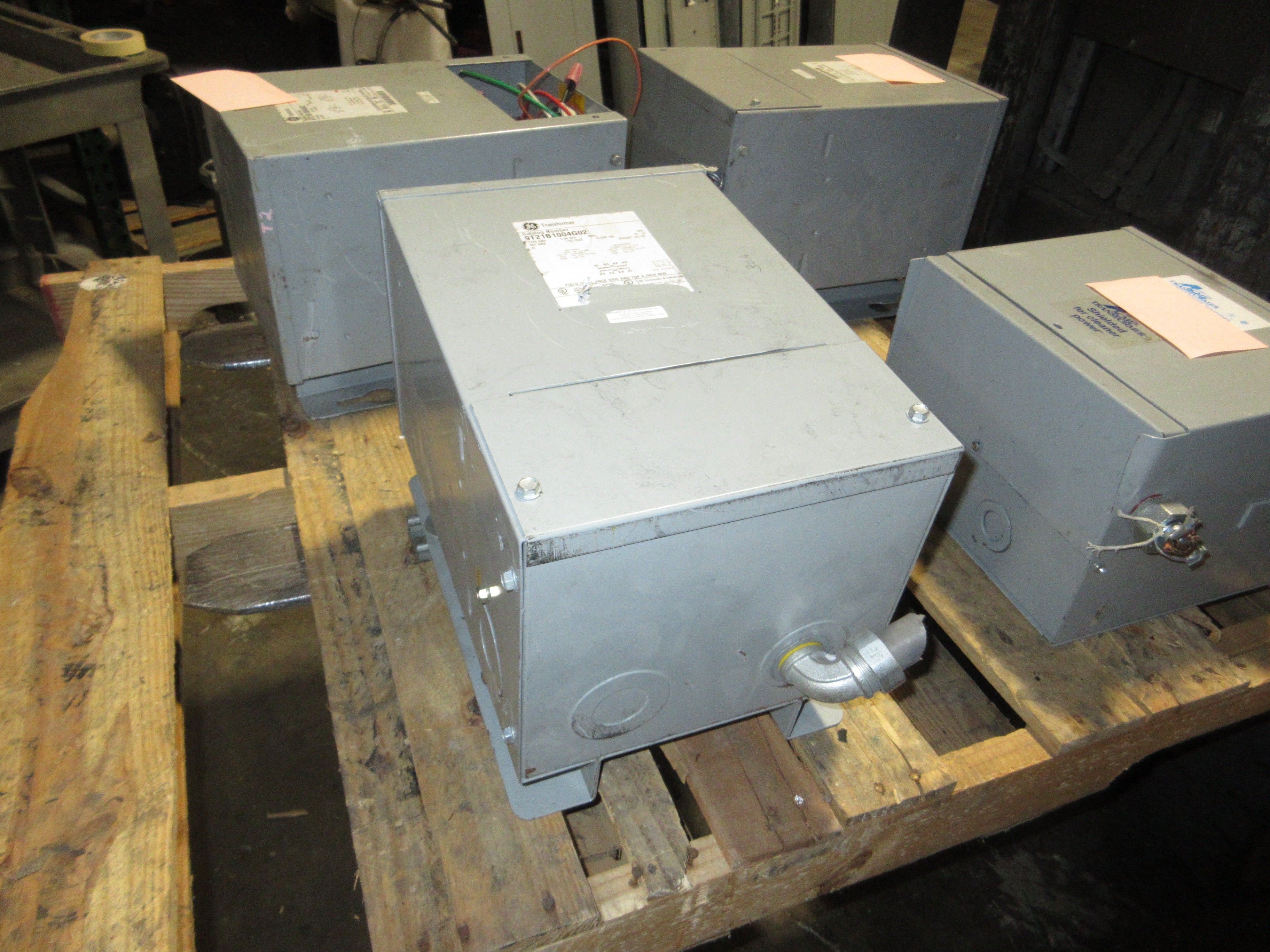 GE Type QMS 3R Transformer 9T21B1004G02 5kVA Pri: 240/480V Sec: 120/240V 1Ph