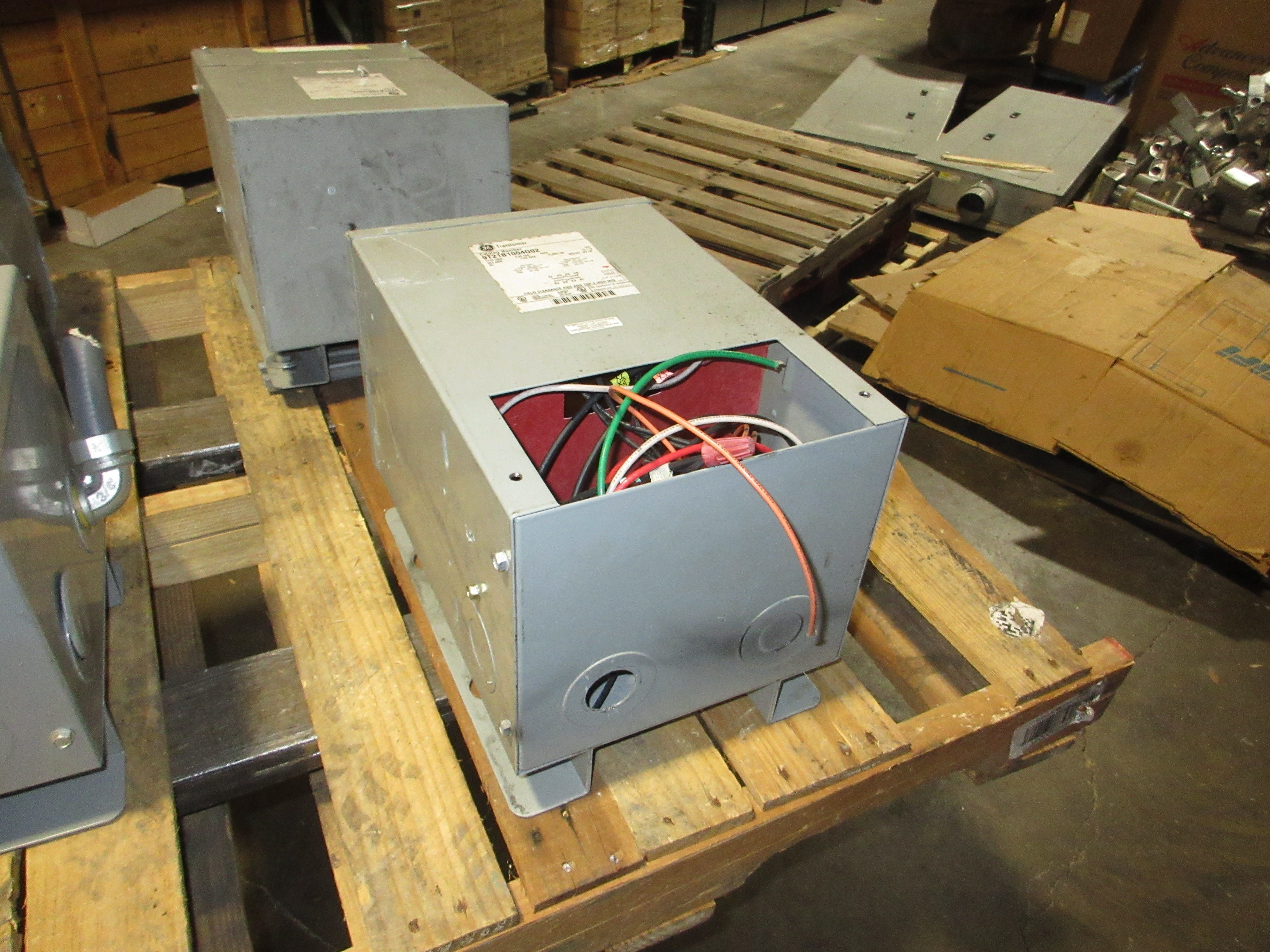 GE Type QMS 3R Transformer 9T21B1004G02 5kVA Pri: 240/480V Sec: 120/240V 1Ph