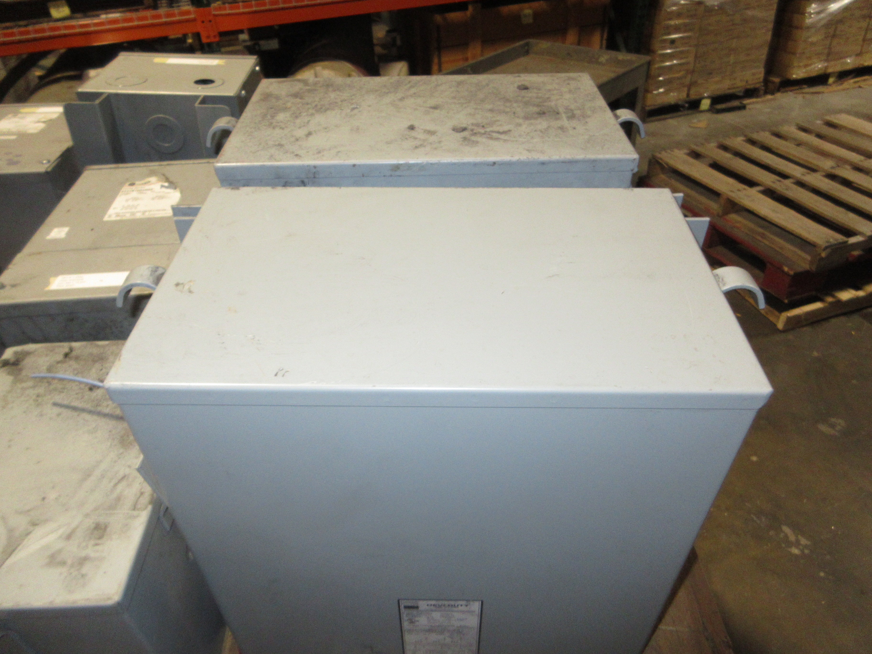 Hevi-Duty 3R Transformer HT5F9AS 9kVA Pri: 480V Sec: 240/120V 3Ph 60Hz Used