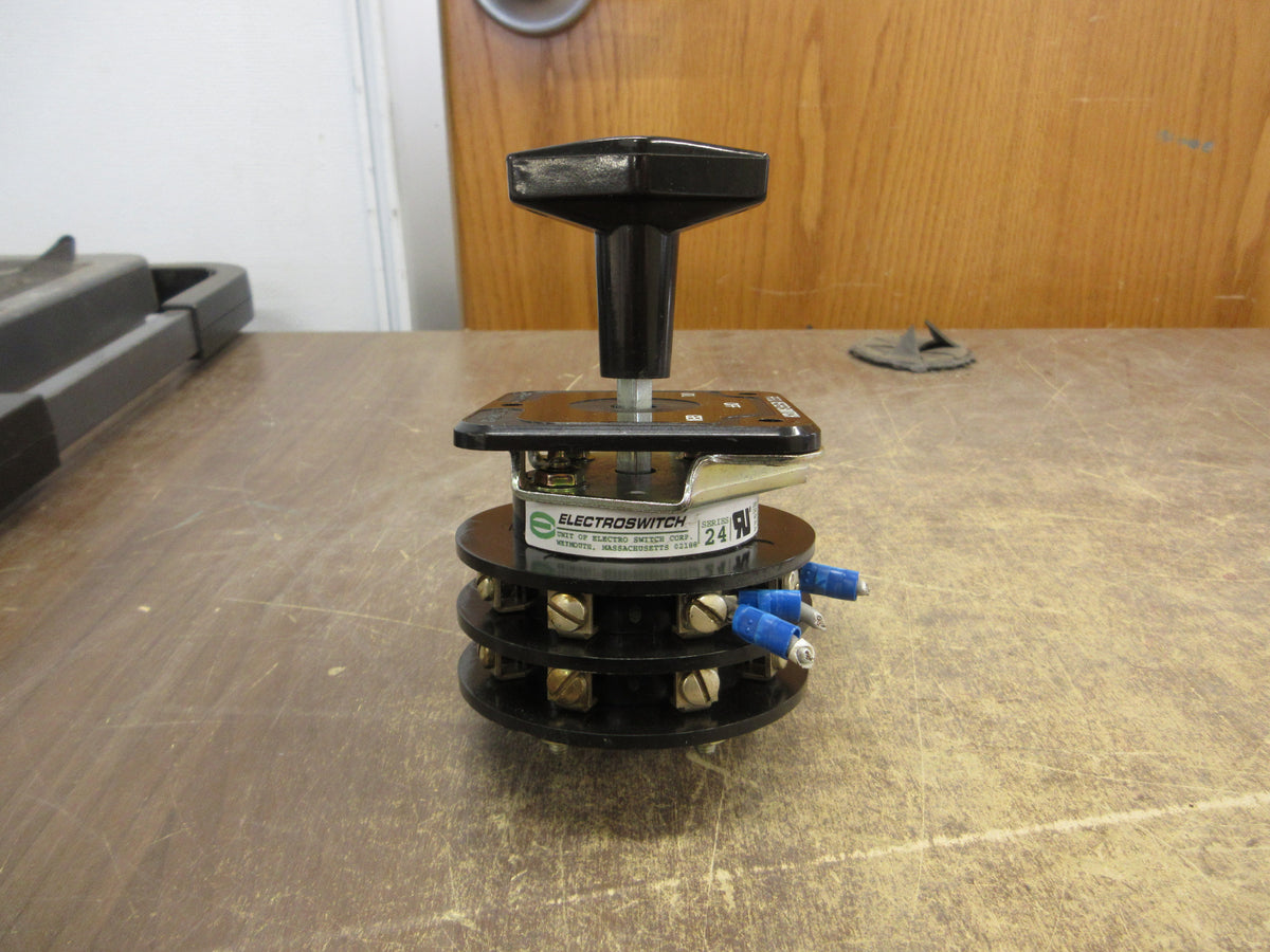 Electroswitch Series 24 Frequency Meter Rotary Switch 24202B Used