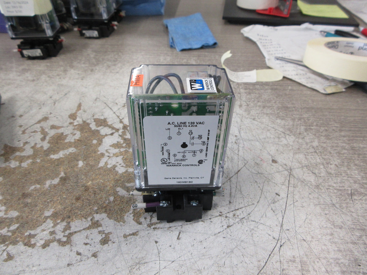 Warrick Controls Liquid Level Relay 16DMB1B0 120V 50/60Hz 4.4VA w/ Base Used