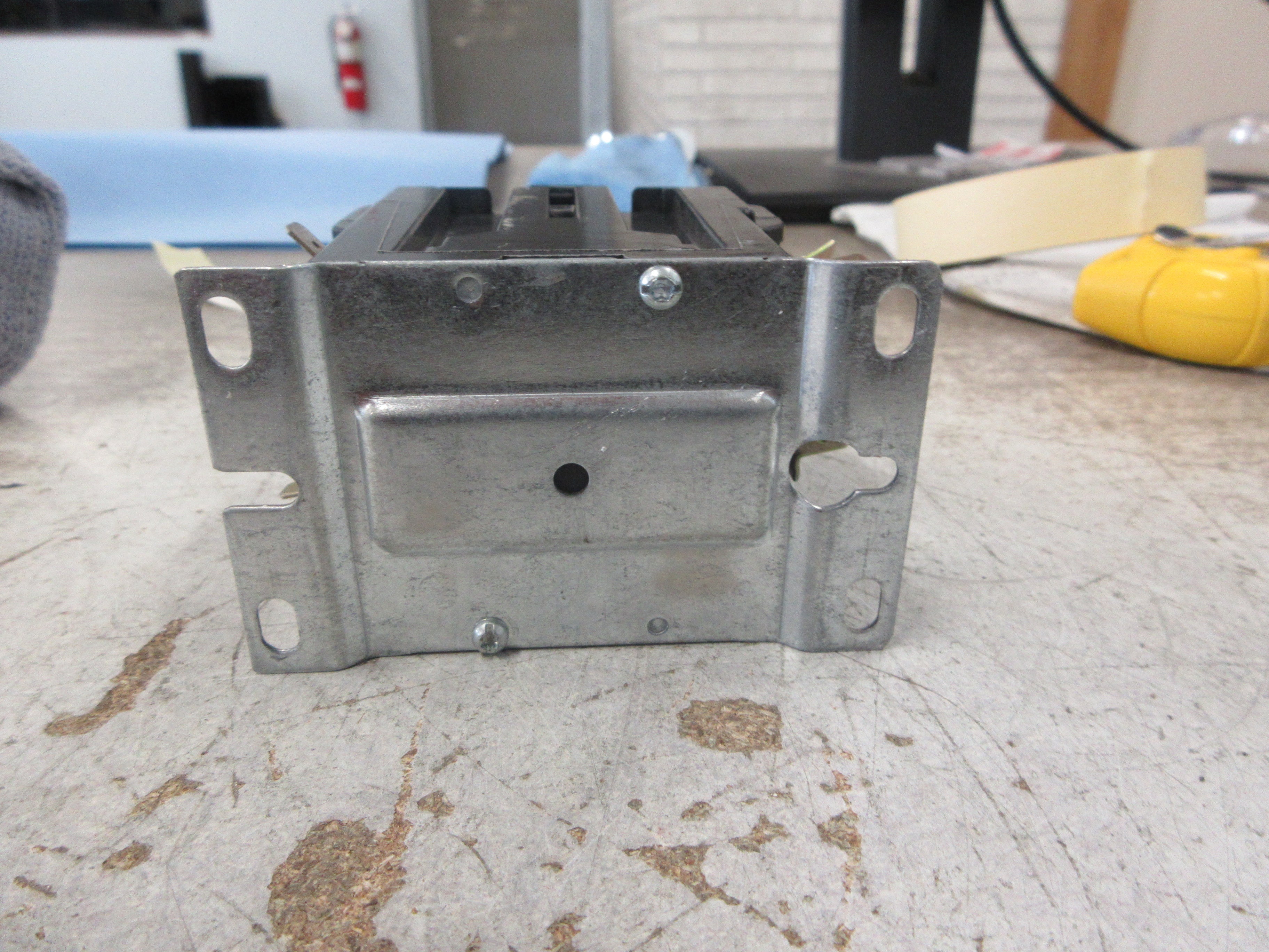 Furnas Definite Purpose Contactor 42AF35AJASM 24V Coil 25A 600V Used