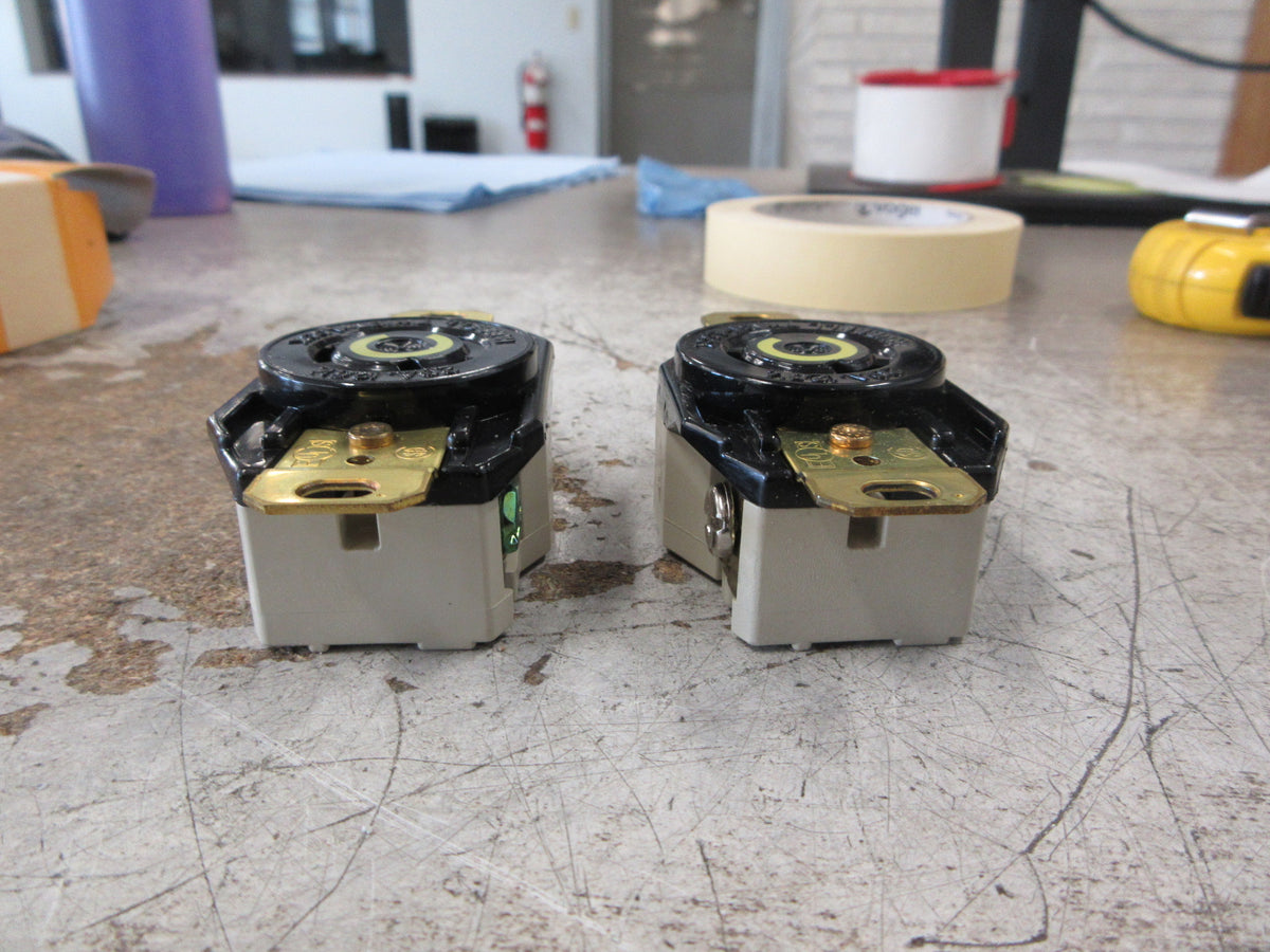 Hubbell Twist-Lock Receptacle HBL2310 20A 125V 2P 3W Nema L5-20R *Lot of 2*