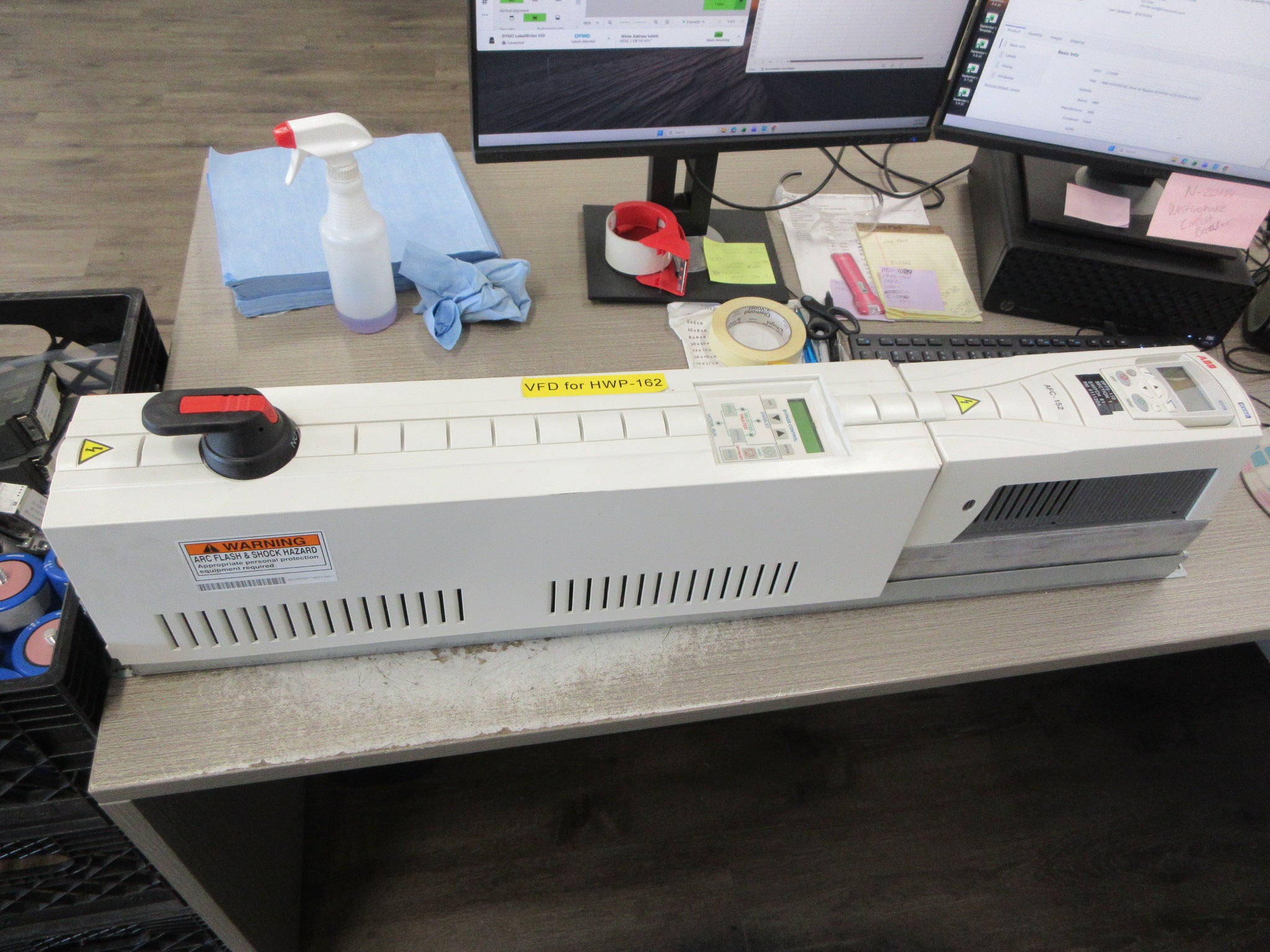 ABB ACH550 AC Drive w/ Bypass ACH550-VCR-012A-2+F267 3HP 3Ph w/ Keypad Used