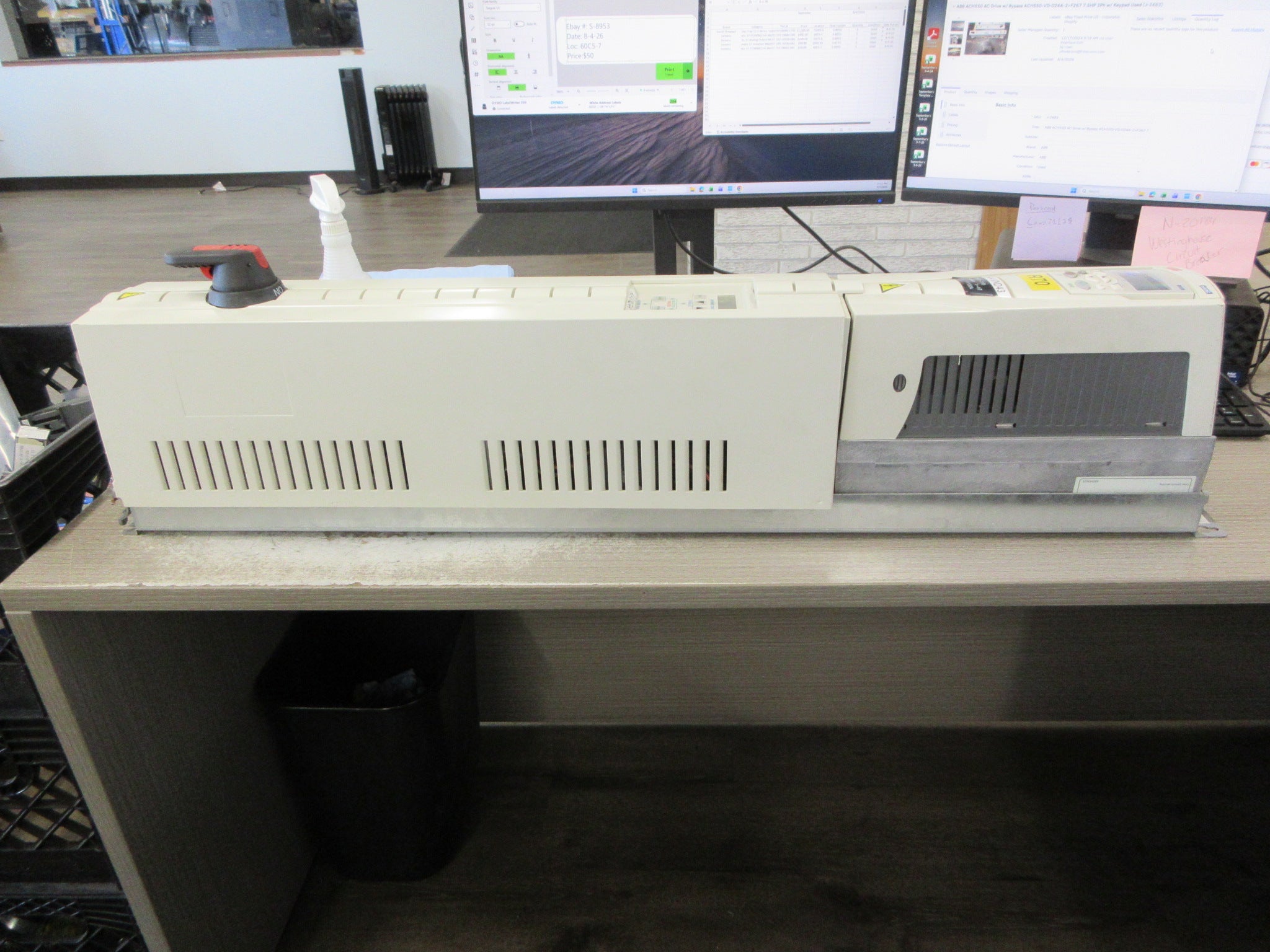 ABB ACH550 AC Drive w/ Bypass ACH550-VCR-012A-2+F267 3HP 3Ph w/ Keypad Used