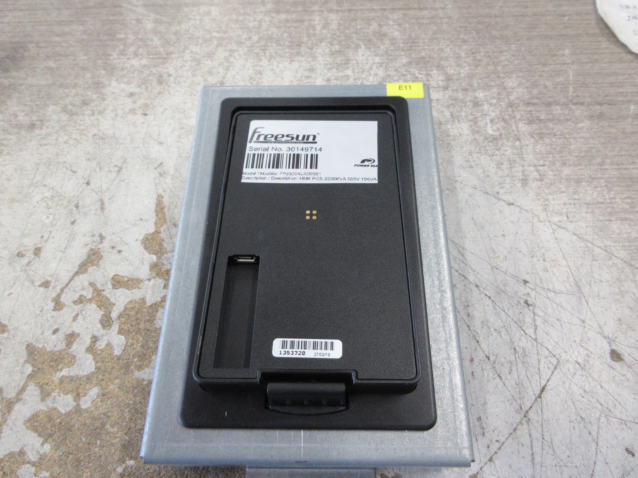 Power Electronics Freesun Keypad FP2500KU000001 w/ Mount Used