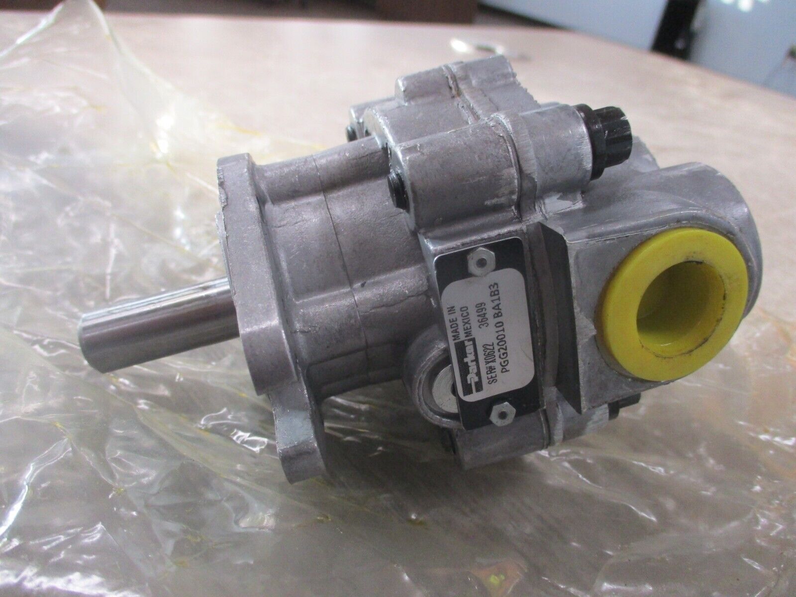 Parker Aluminum Hydraulic Pump PGG20010BA1B3 2000PSI New Surplus