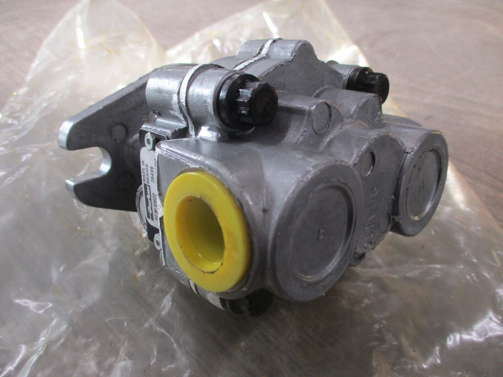 Parker Aluminum Hydraulic Pump PGG20010BA1B3 2000PSI New Surplus