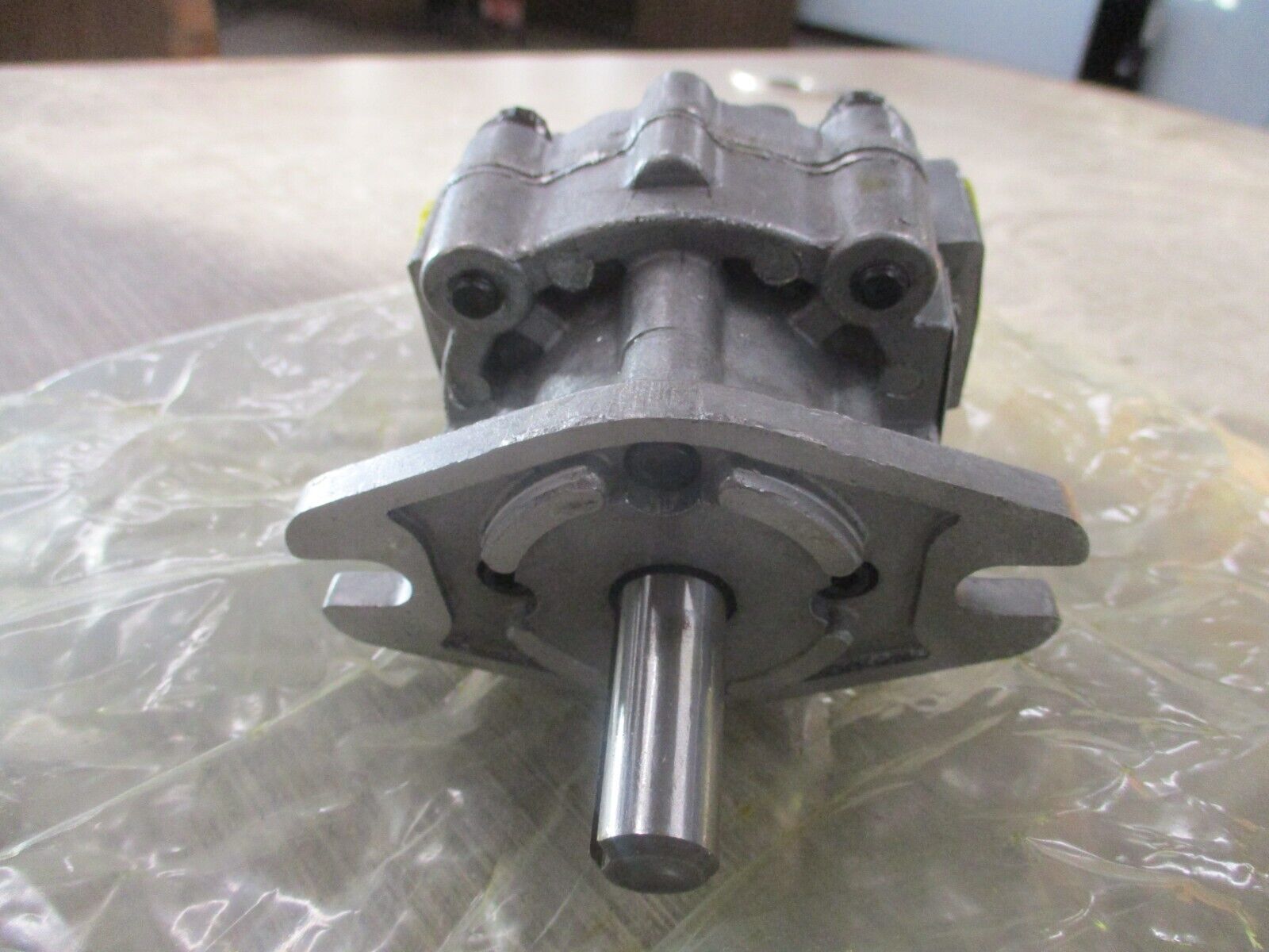 Parker Aluminum Hydraulic Pump PGG20010BA1B3 2000PSI New Surplus
