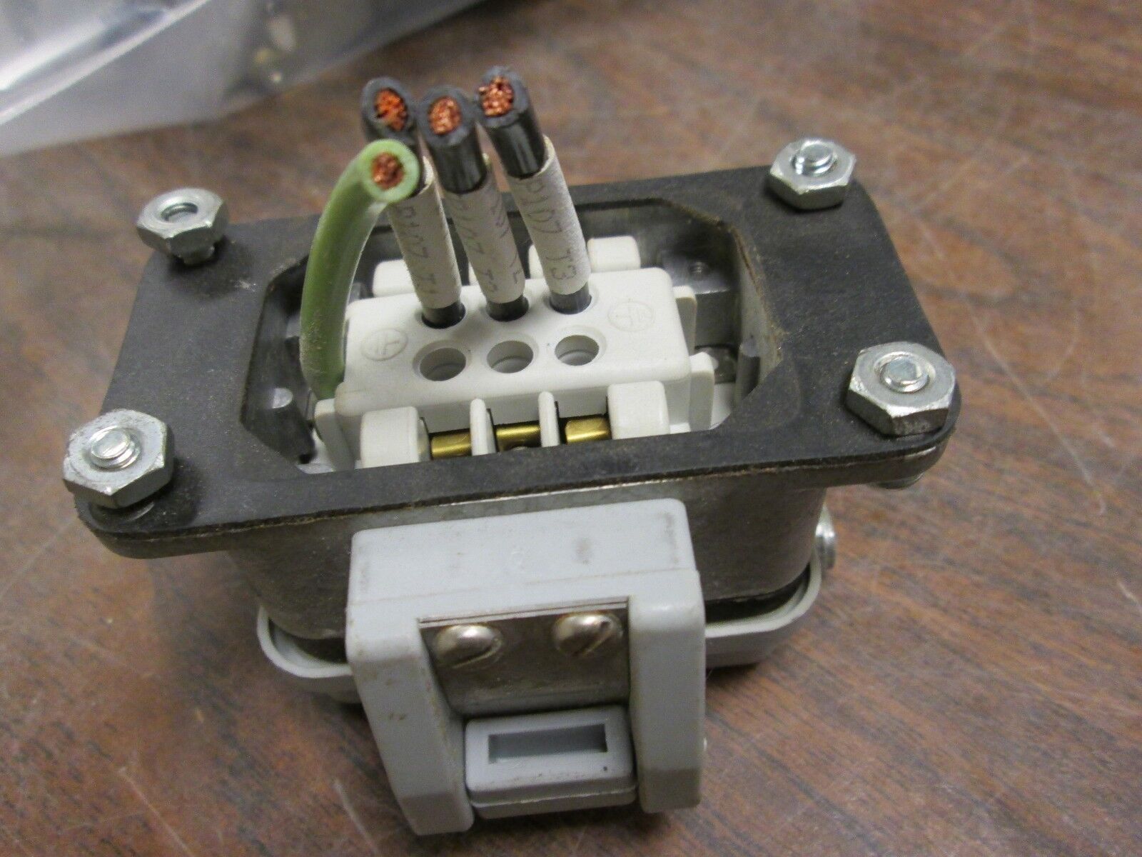 Thomas & Betts 6 Pin Connector 16A 380V Lot of 6 Used