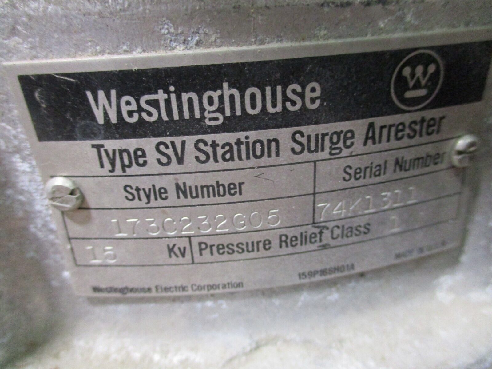 Westinghouse Type SV Station Surge Arrester 173C232G05 15KV Used