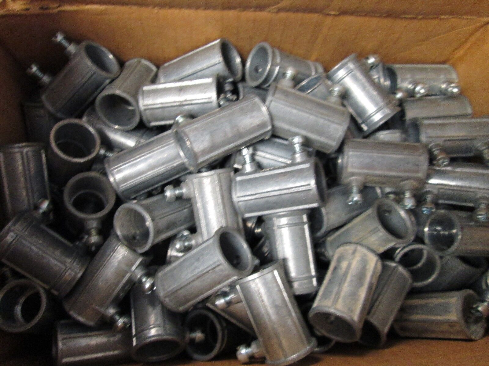 Misc Brands Set Screw Connector Size 1/2" *Aprox 120* New Surplus