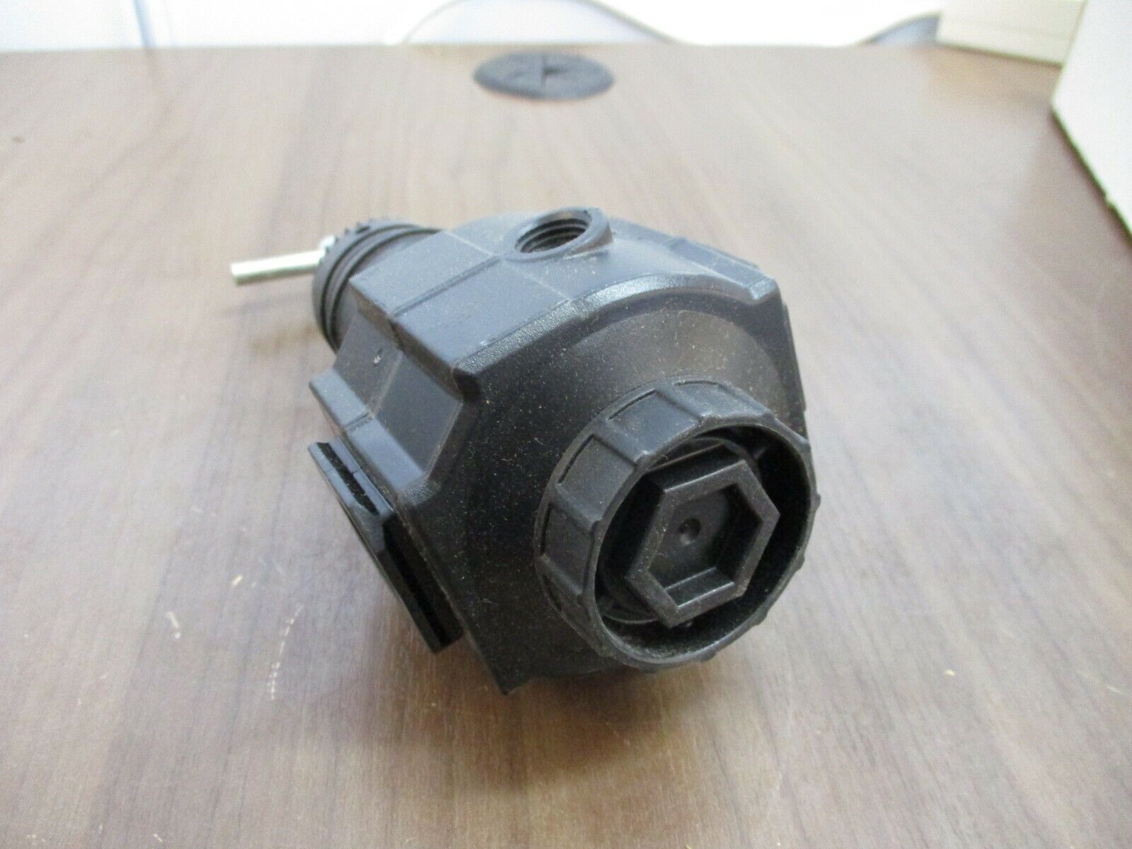 Norgren Regulator R74G-4ST-RMG Inlet: 300 PSIG Outlet: 150 PSIG Temp: 175°C