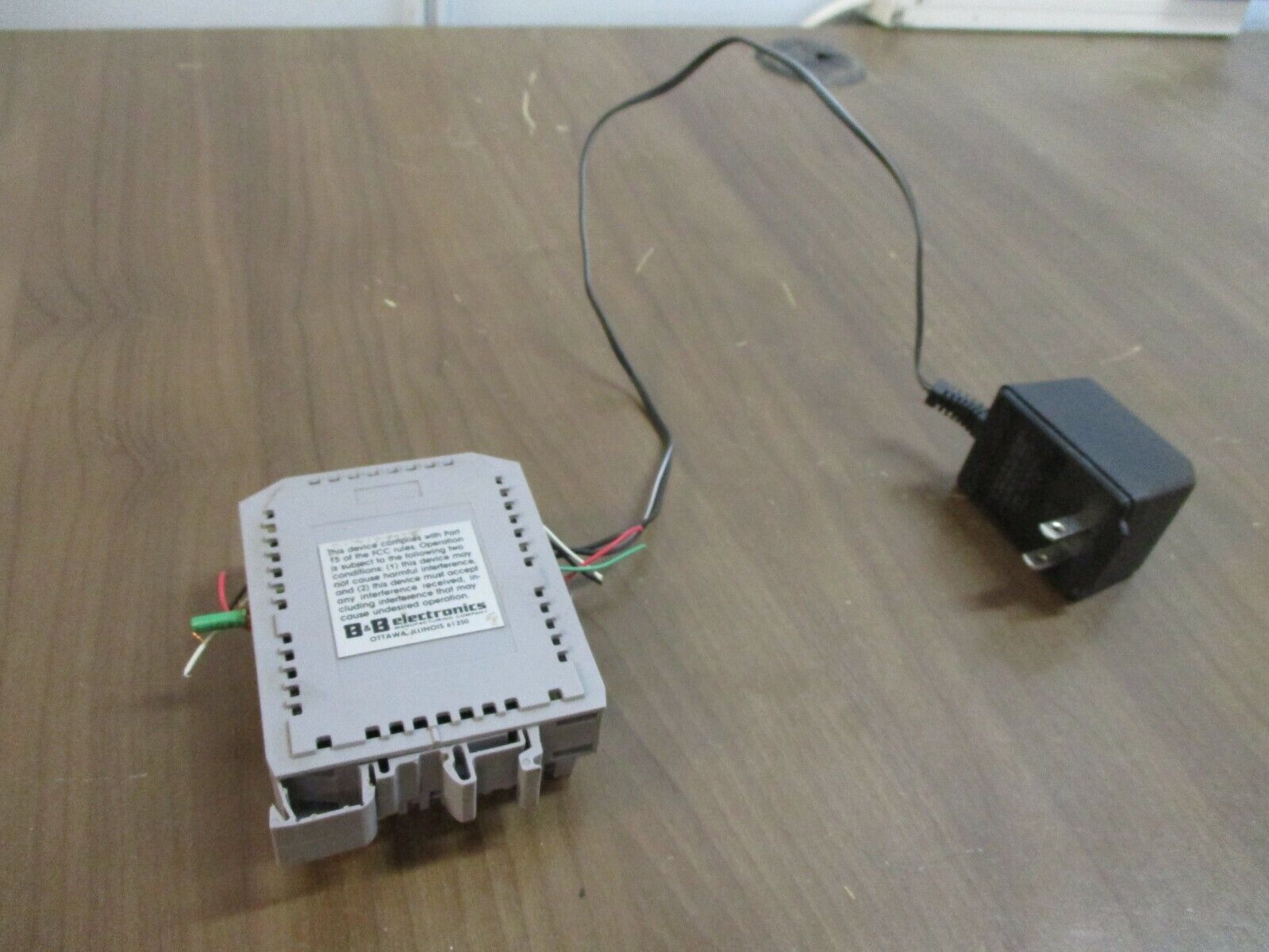 B&B Electronics RS-485 Isolator / Repeater 4850PDR 10-30VDC Used