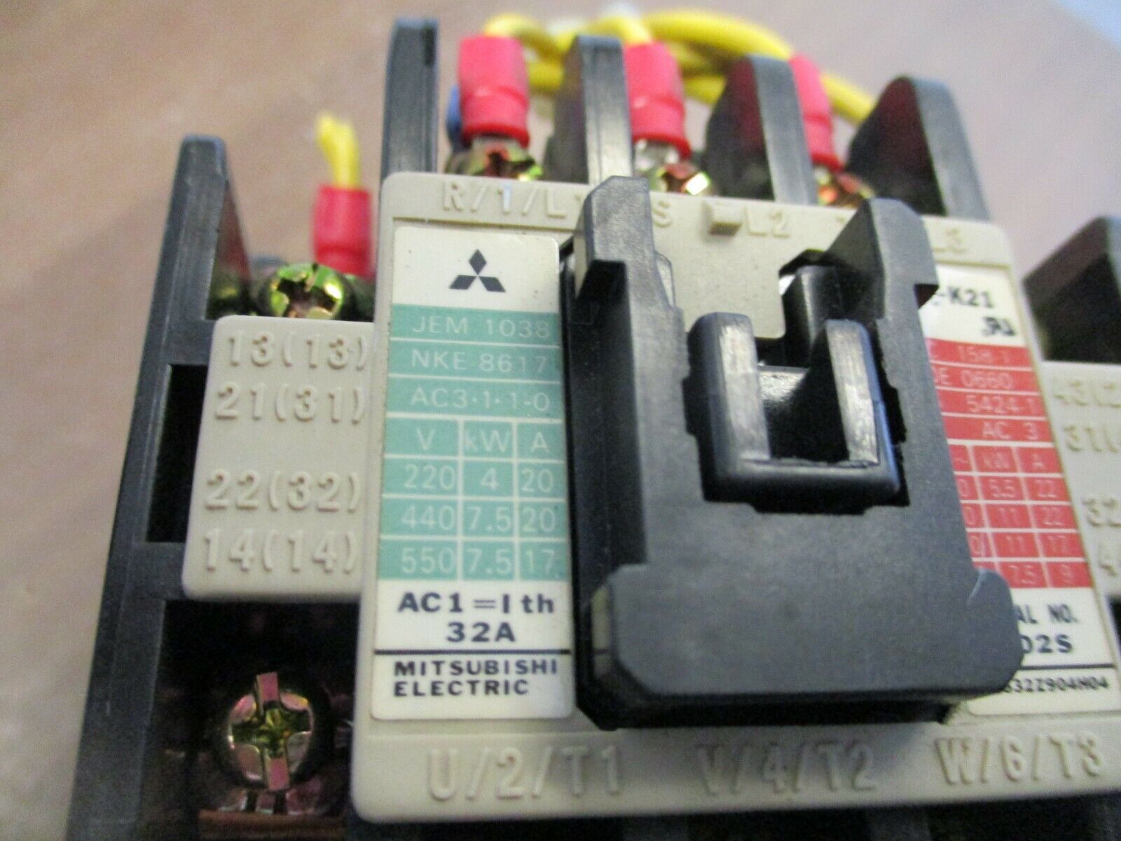 Mitsubishi Contactor S-K21 220V Coil 20A Used