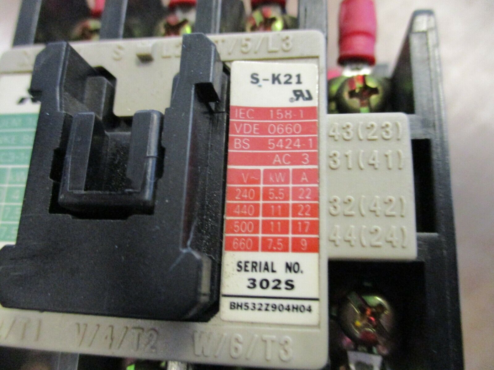 Mitsubishi Contactor S-K21 220V Coil 20A Used