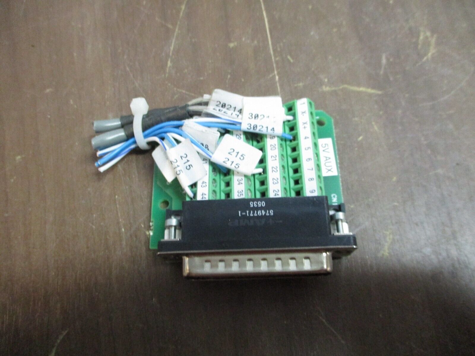 Allen-Bradley Breakout Board 2090-U3BB2-DM44 *No Case* Used