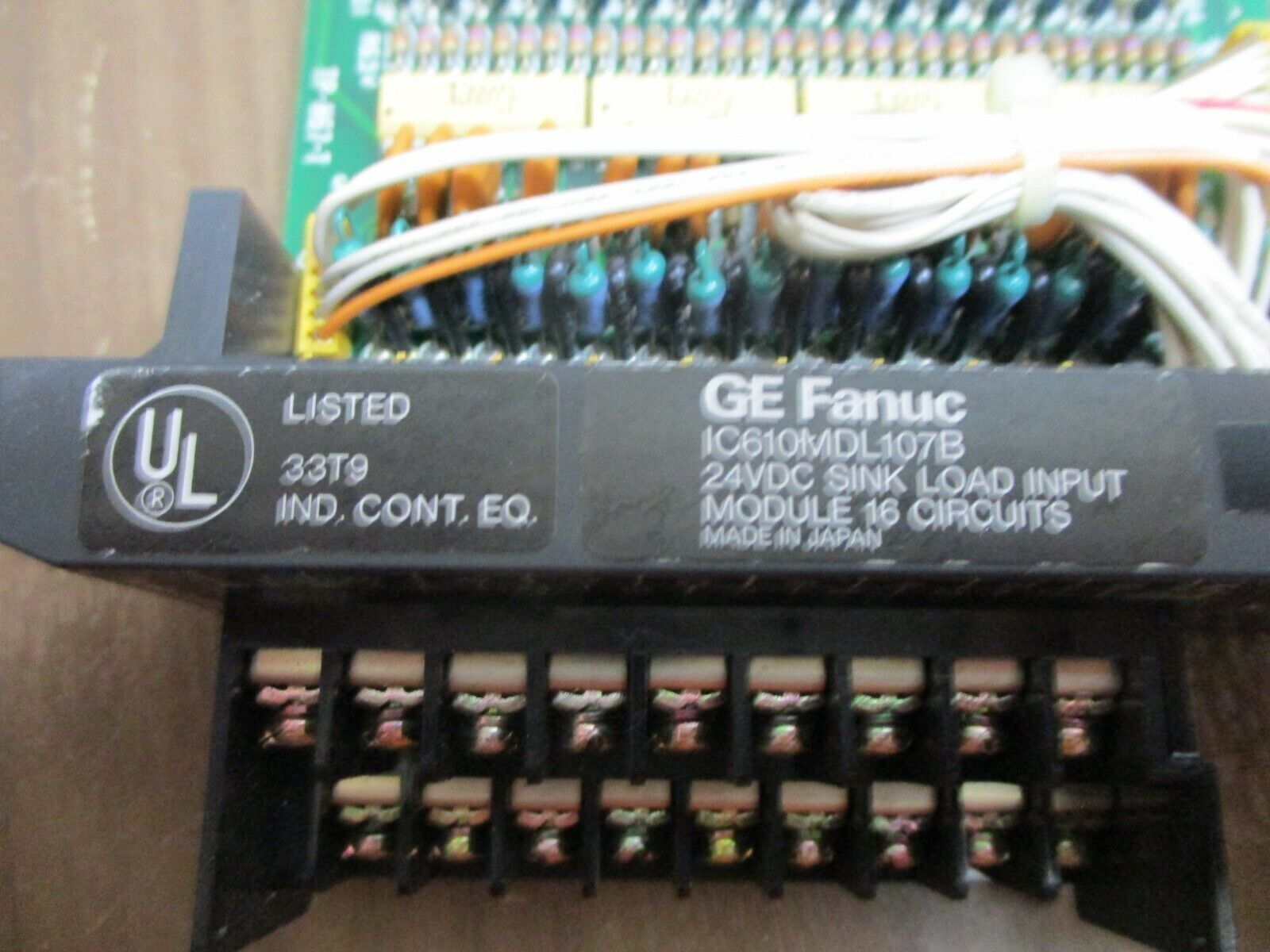 GE Fanuc 24VDC Sink Load Input Module IC610MDL107B 16-Circuit Used