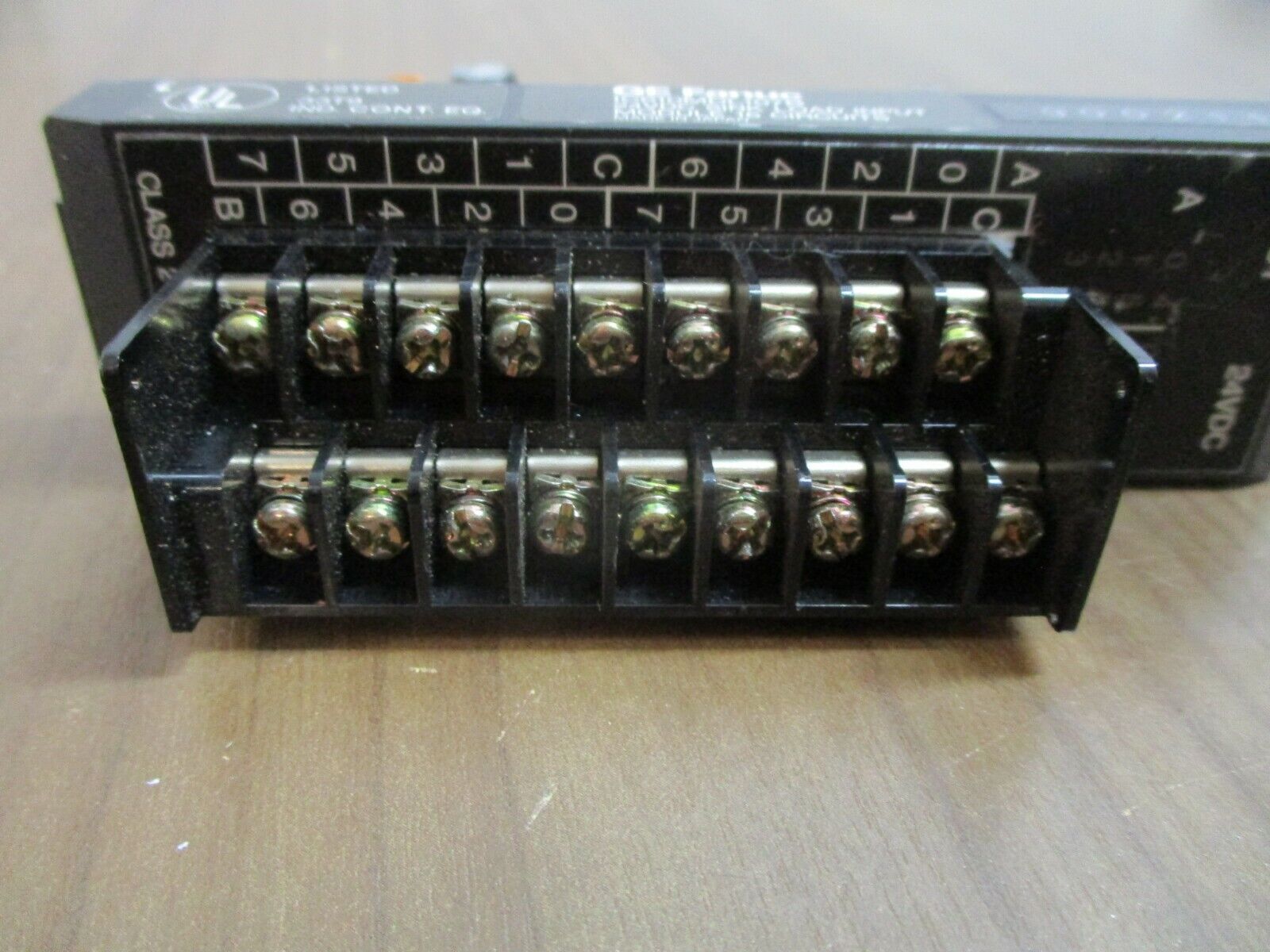 GE Fanuc 24VDC Sink Load Input Module IC610MDL107B 16-Circuit Used