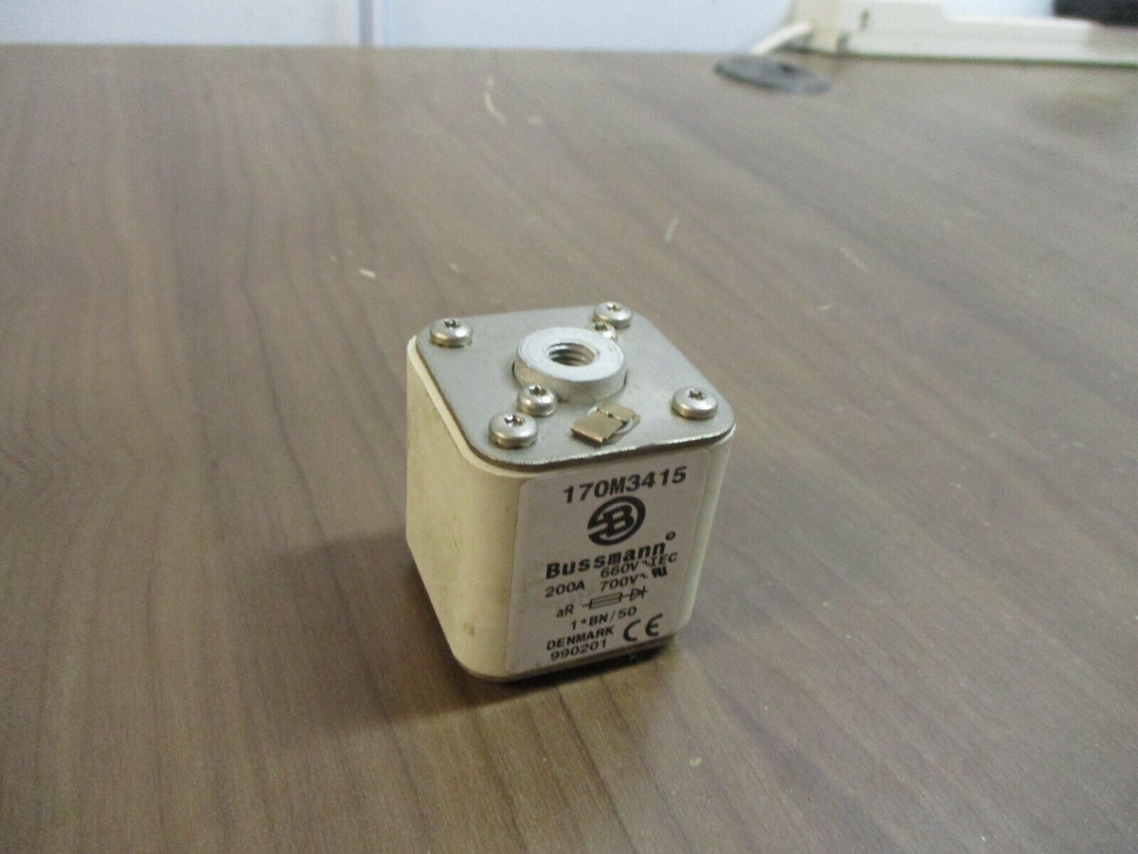 Bussmann Fuse 170M3415 200A 700V Used